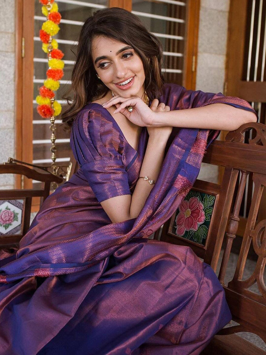 Kalini Woven Design Zari Silk Blend Banarasi Saree | Swadesiicart