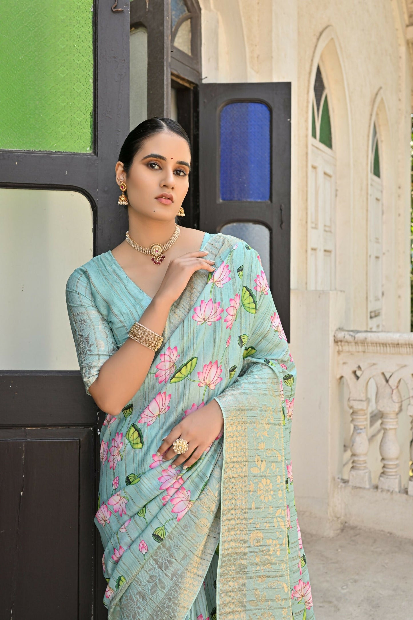 Vishnu Weaves Women's Sea-Green Banarasi Silk Saree with Blouse - Swadesiicart