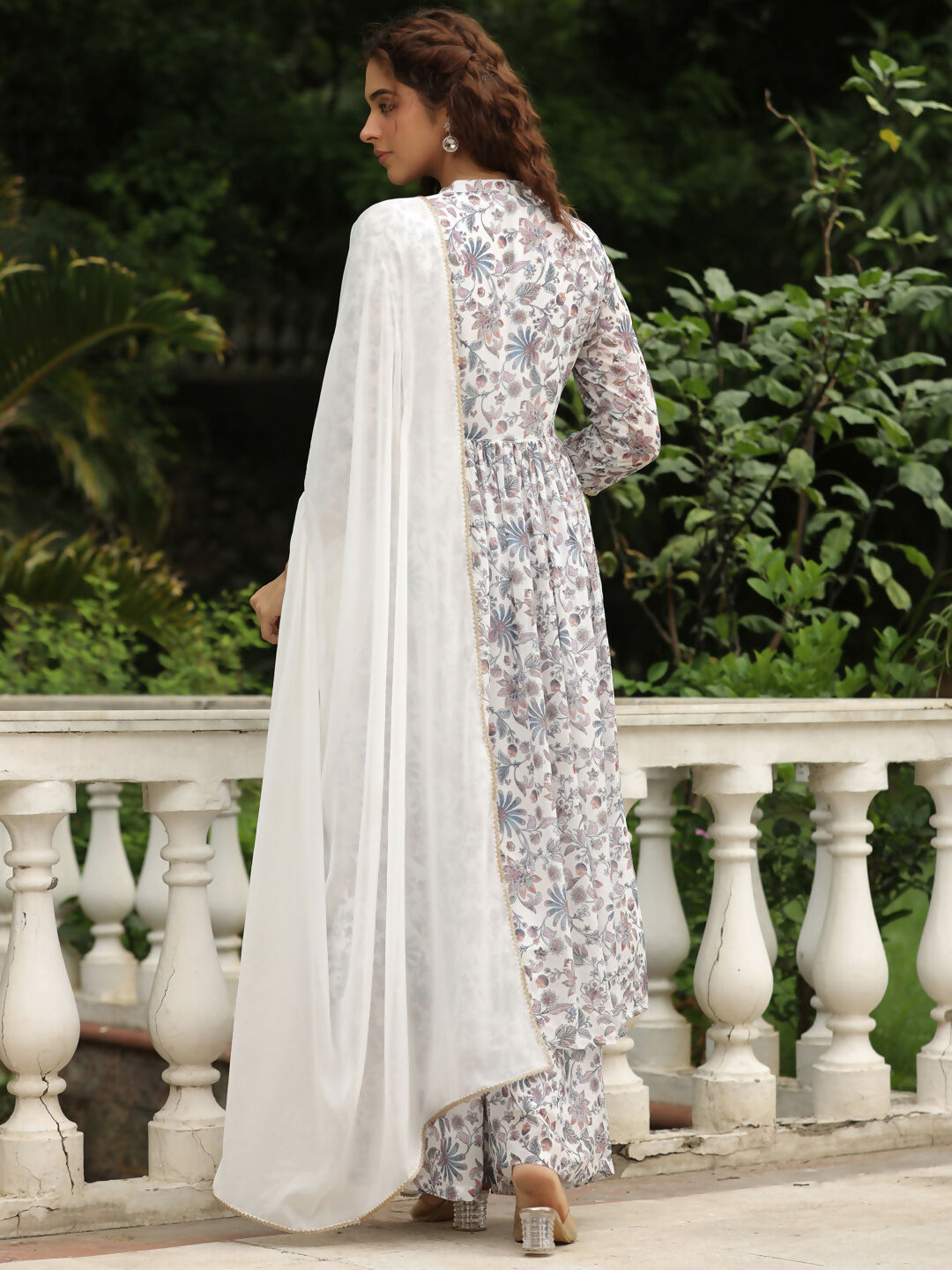 Janasya White Georgette Floral Kurta,Bottom & Dupatta | Swadesiicart