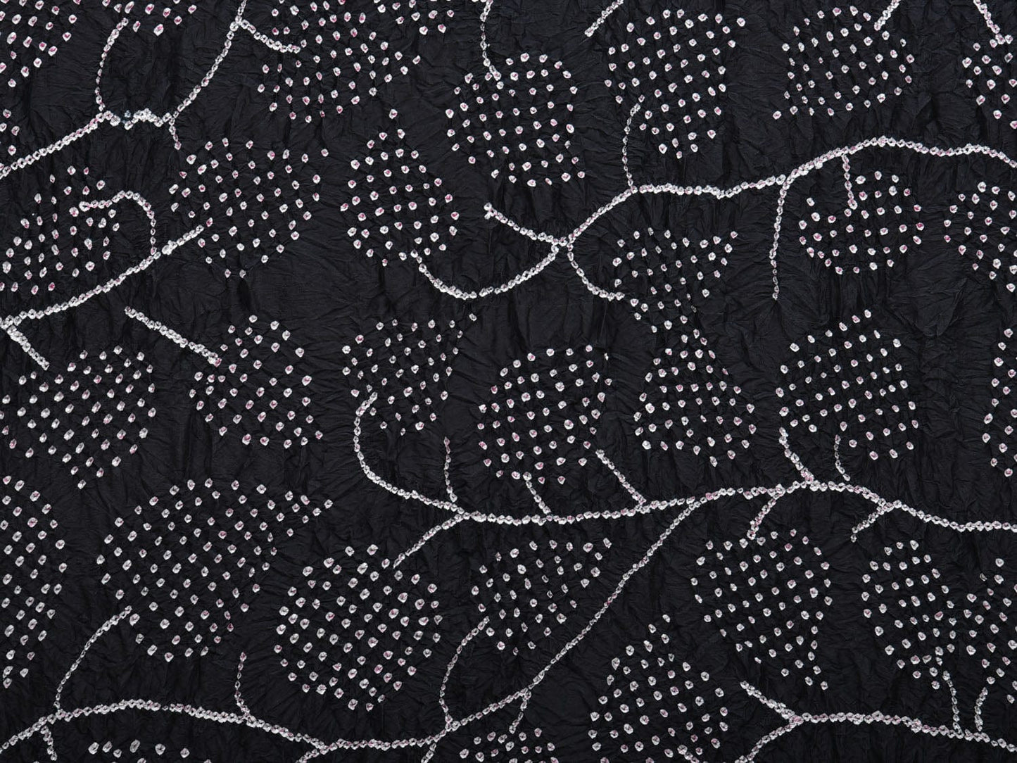 Black and Red Bandhani Kanchipuram Silk Handloom Dupatta with Leaves Design - Global Threads | Swadesiicart