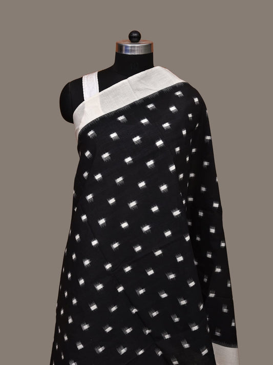 Black and White Pochampally Ikat Cotton Handloom Dupatta with Dots Design - Global Threads | Swadesiicart