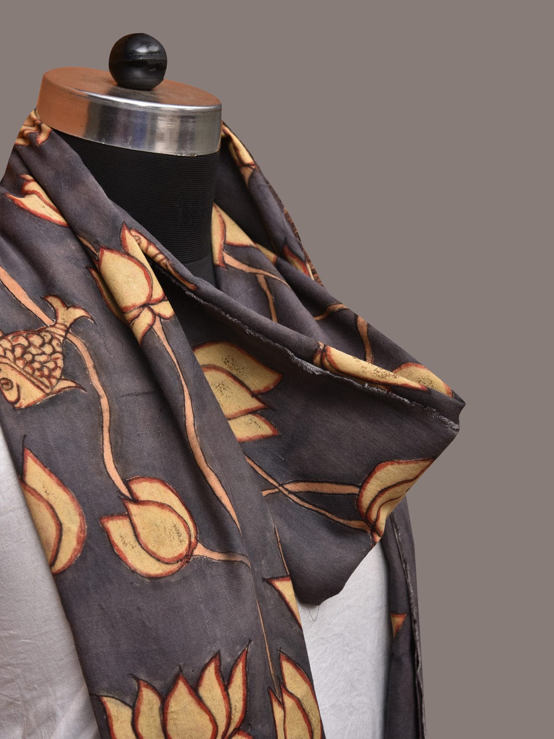 Black Kalamkari Hand Painted Sico Dupatta with Lotus and Fish Design - Global Threads | Swadesiicart