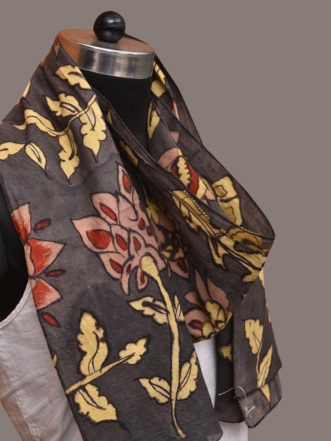 Black Kalamkari Hand Painted Sico Stole with Floral Design - Global Threads | Swadesiicart