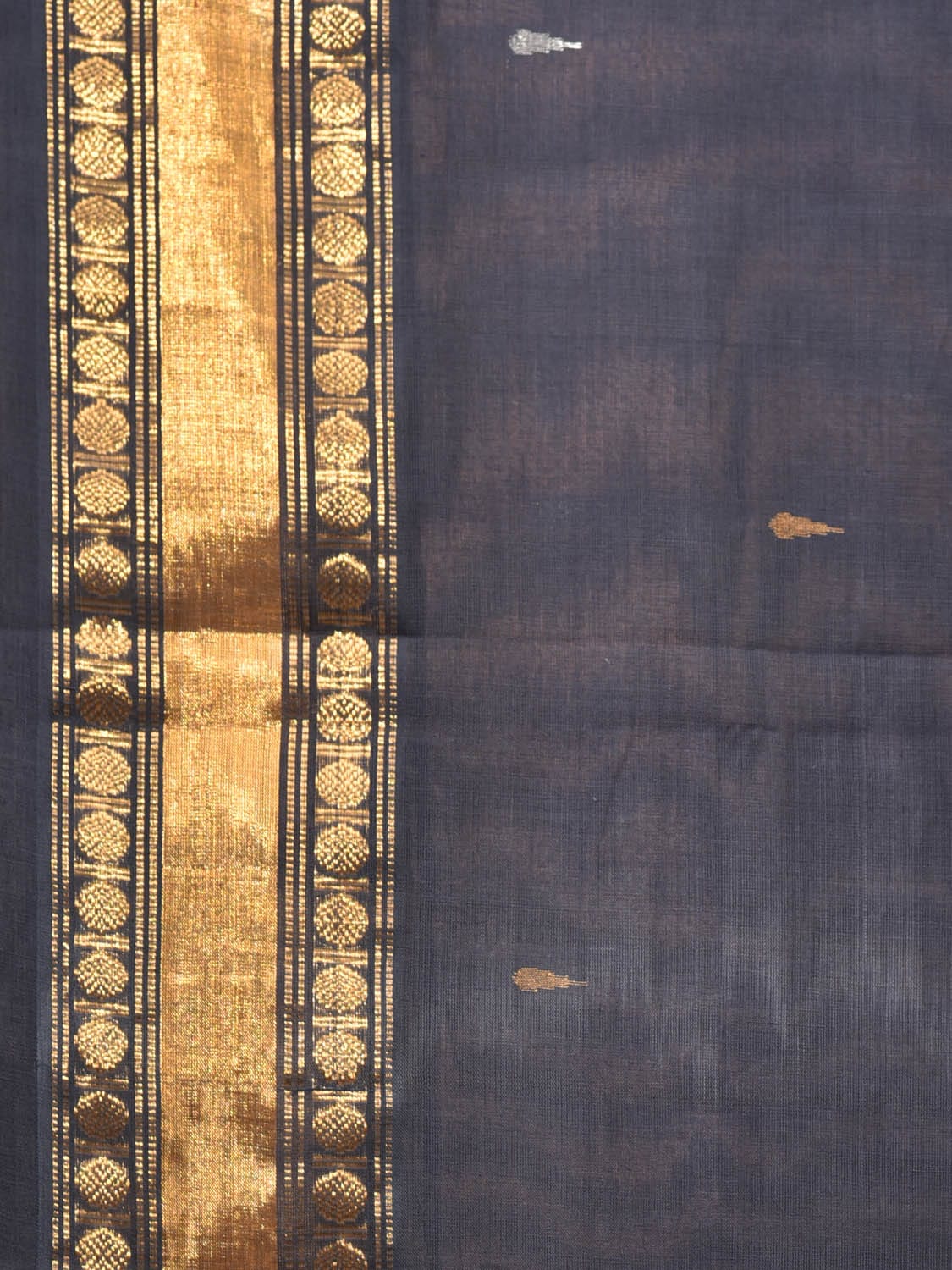 Black Uppada Cotton Handloom Saree with Karpur Pallu Design - Global Threads | Swadesiicart