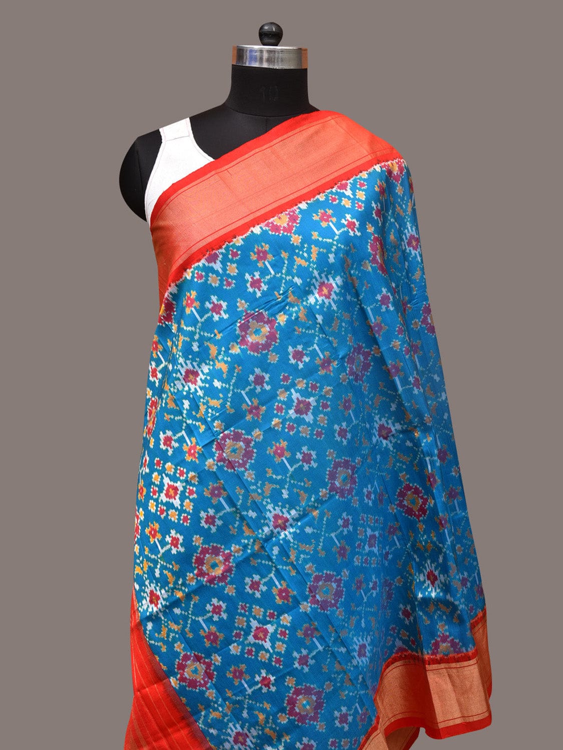 Blue and Red Pochamaplly Ikat Silk Handloom Dupatta with Geometric Design - Global Threads | Swadesiicart