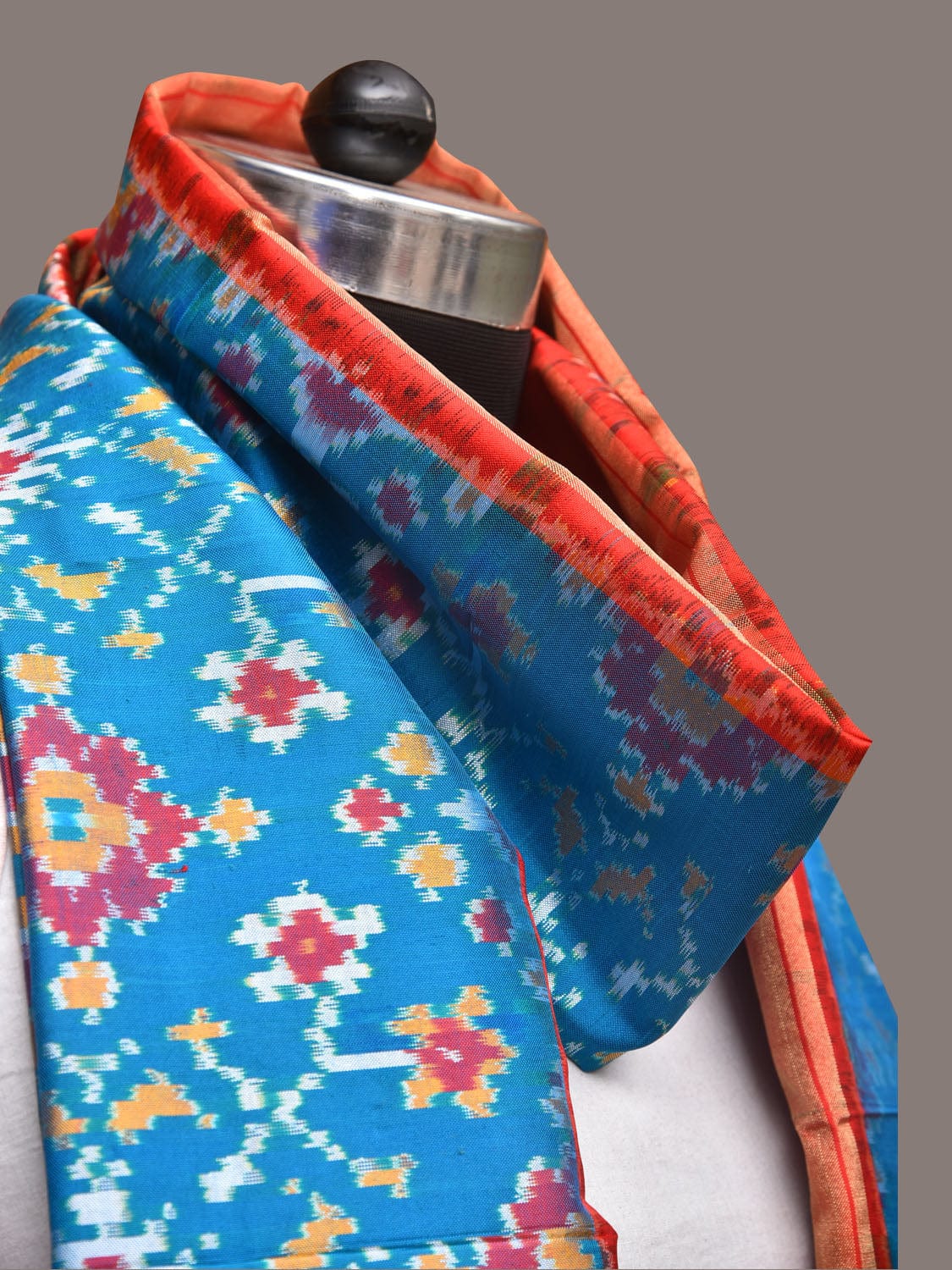 Blue and Red Pochamaplly Ikat Silk Handloom Dupatta with Geometric Design - Global Threads | Swadesiicart