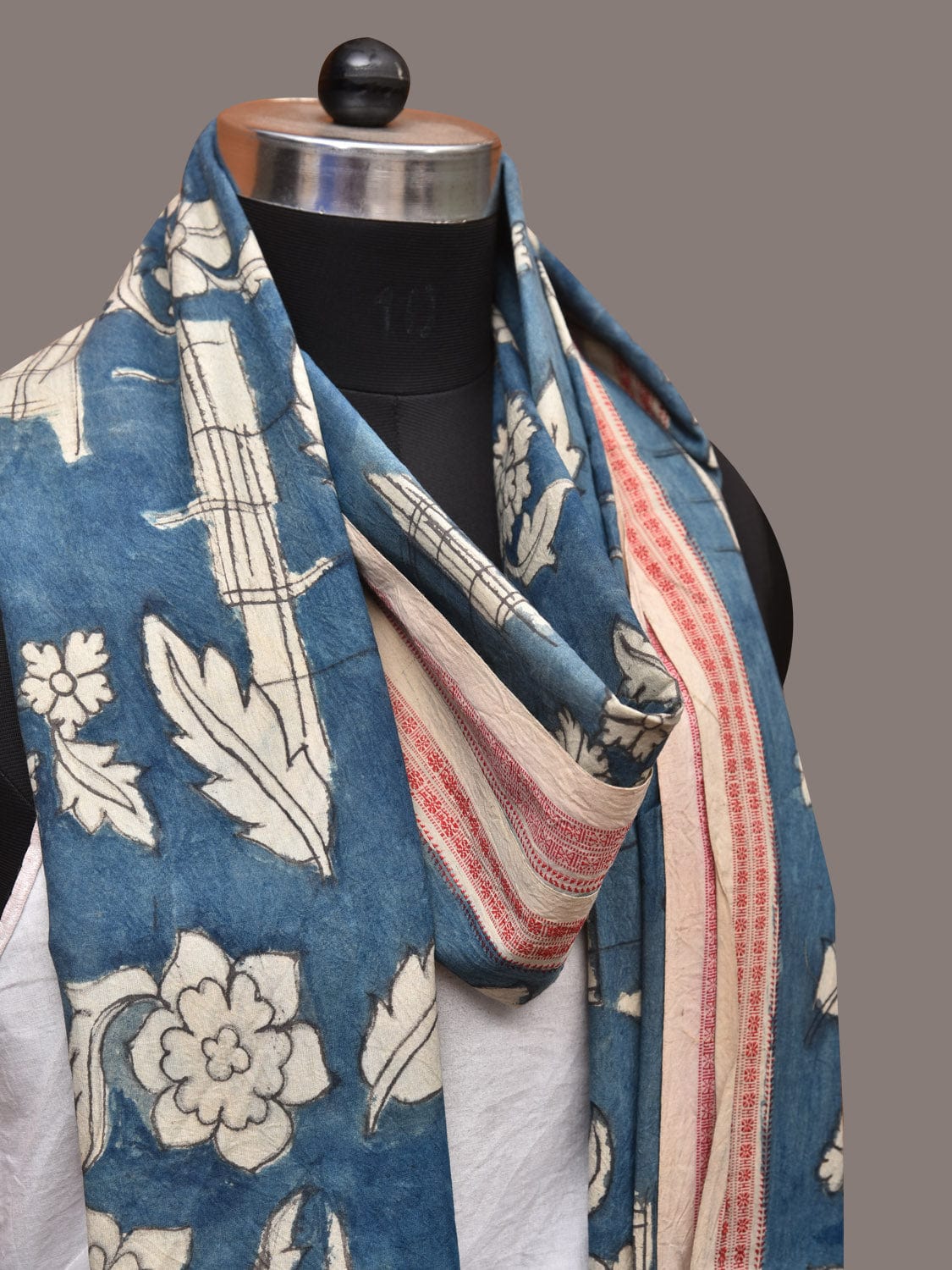 Blue Kalamkari Hand Painted Cotton Handloom Dupatta with Leaves and Doby Border Design - Global Threads | Swadesiicart