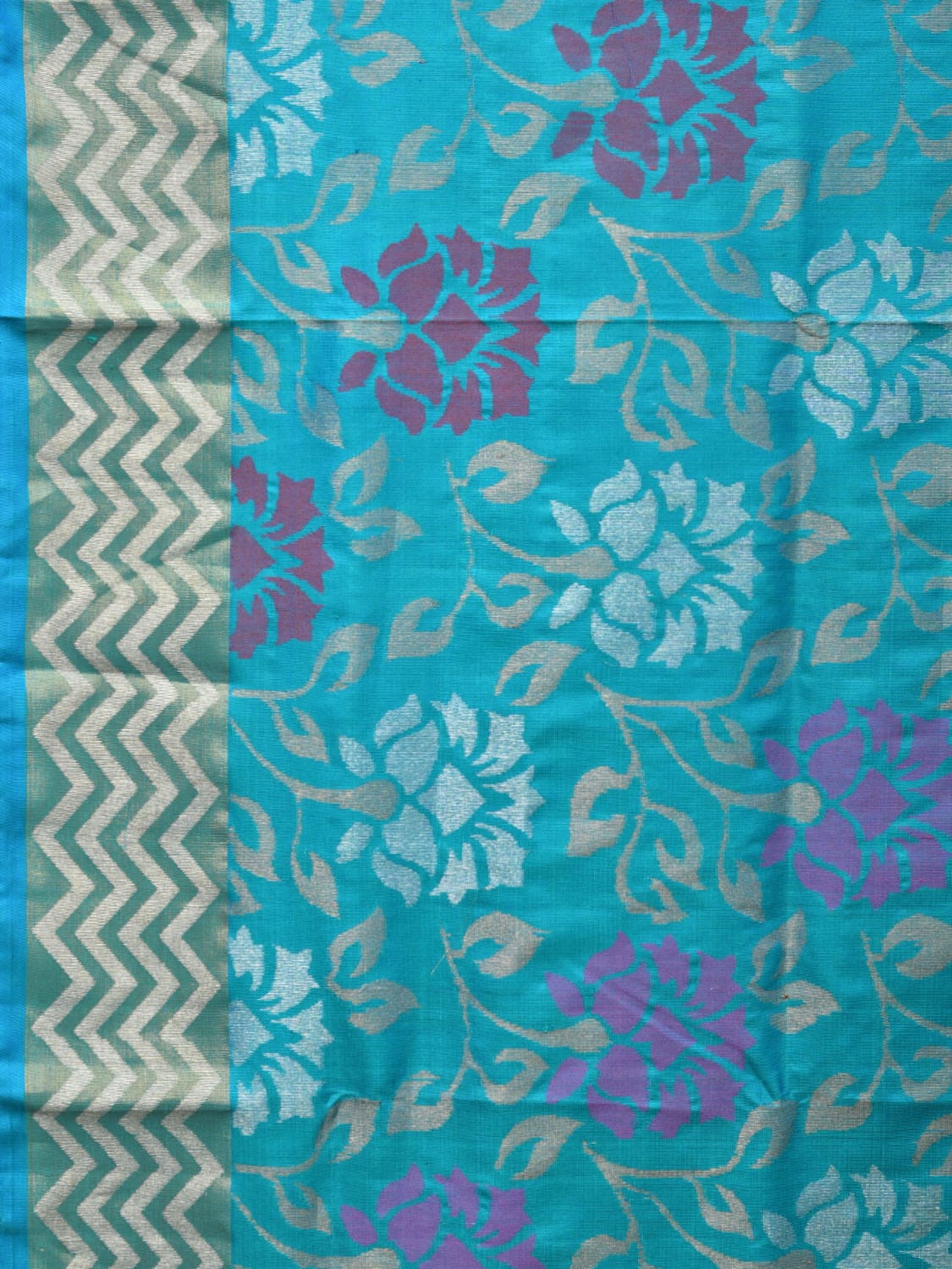 Blue Uppada Silk Handloom Saree with All Over Floral Design - Global Threads | Swadesiicart