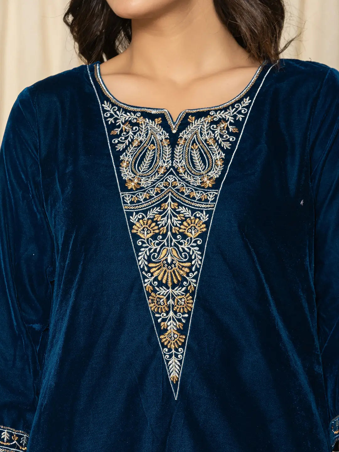 Yufta Blue Velvet Embroidered Co-Ord Set - Swadesiicart