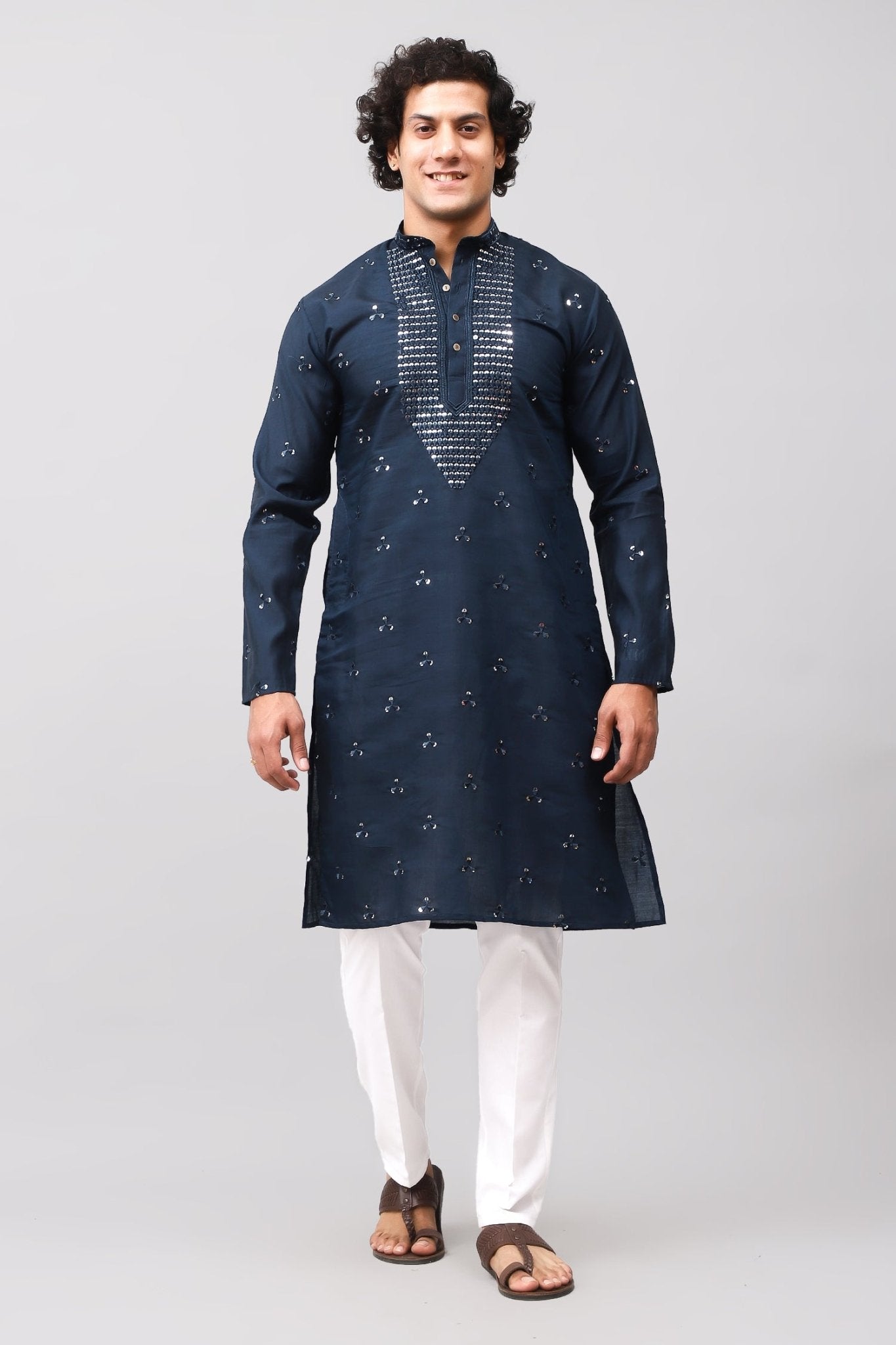 Bluesaanchi Men's Blue Kurta Set with Embroidery Motif | Swadesiicart