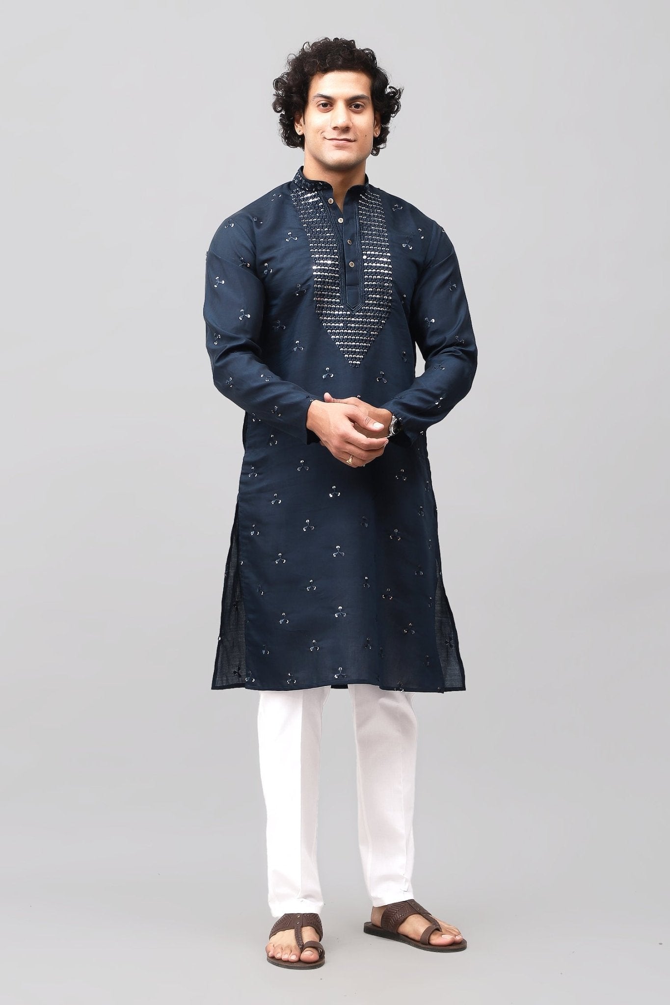 Bluesaanchi Men's Blue Kurta Set with Embroidery Motif | Swadesiicart