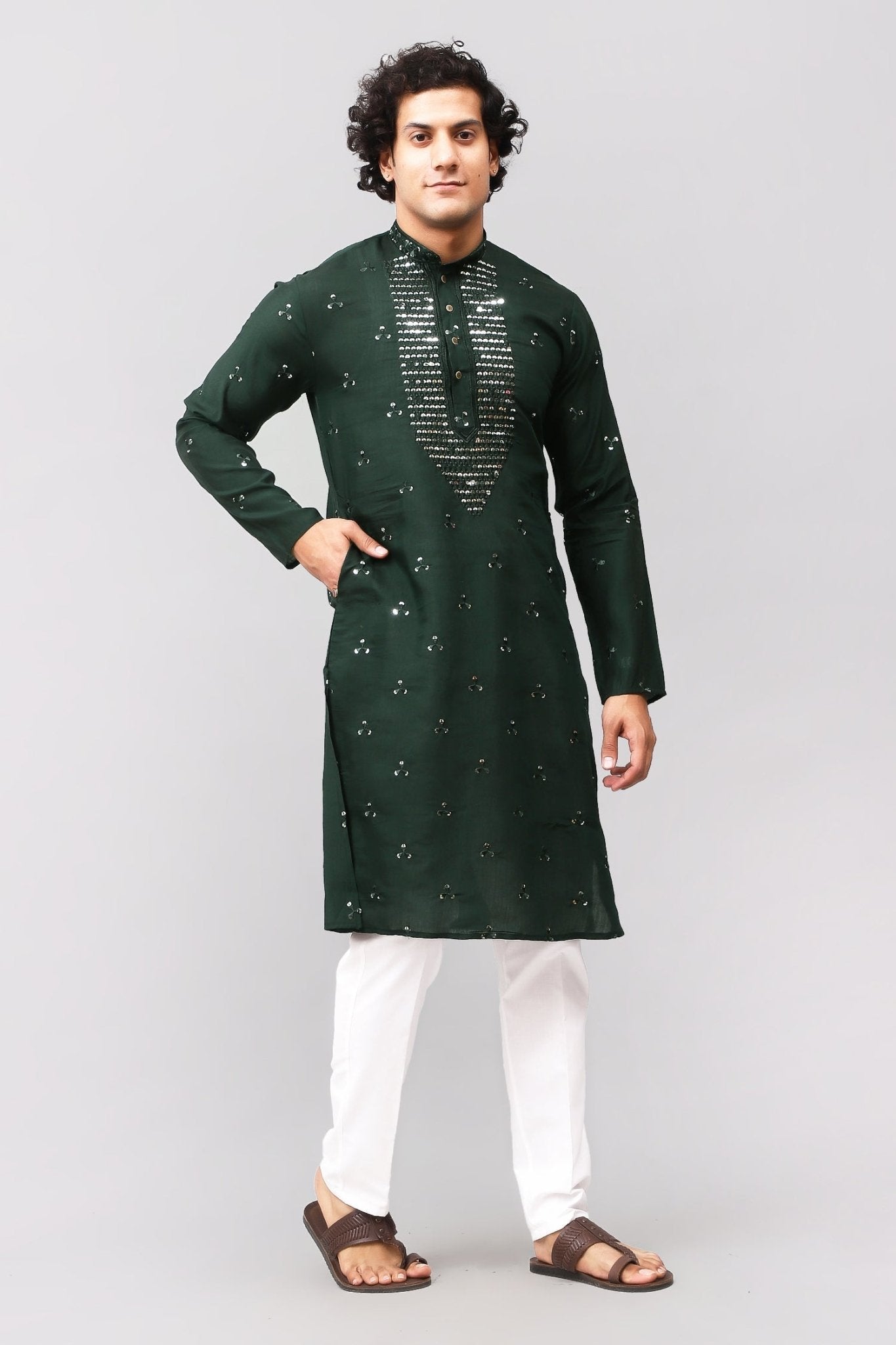 Bluesaanchi Men's Dark Green Kurta Set with Embroidery Motif | Swadesiicart