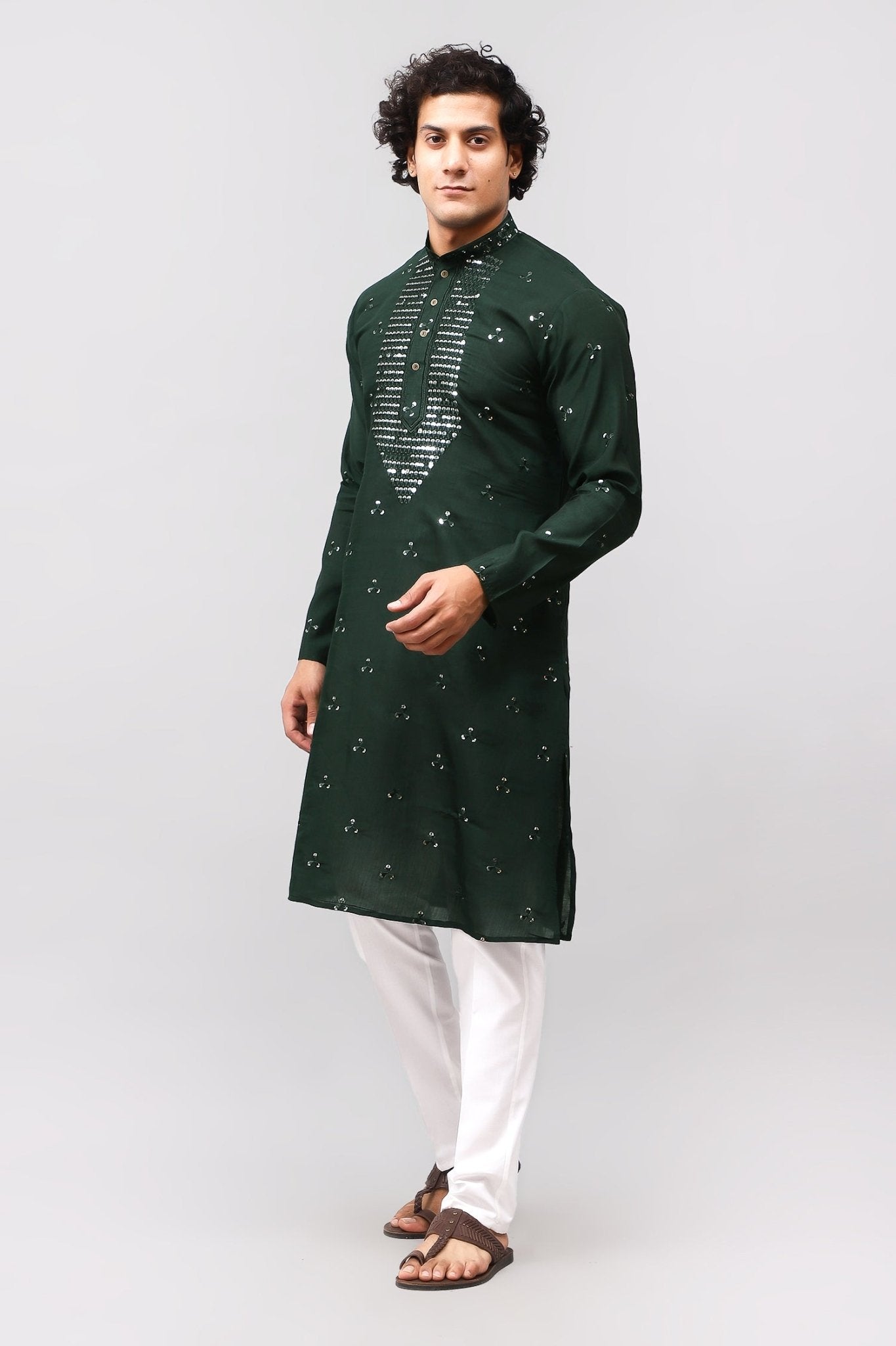 Bluesaanchi Men's Dark Green Kurta Set with Embroidery Motif | Swadesiicart