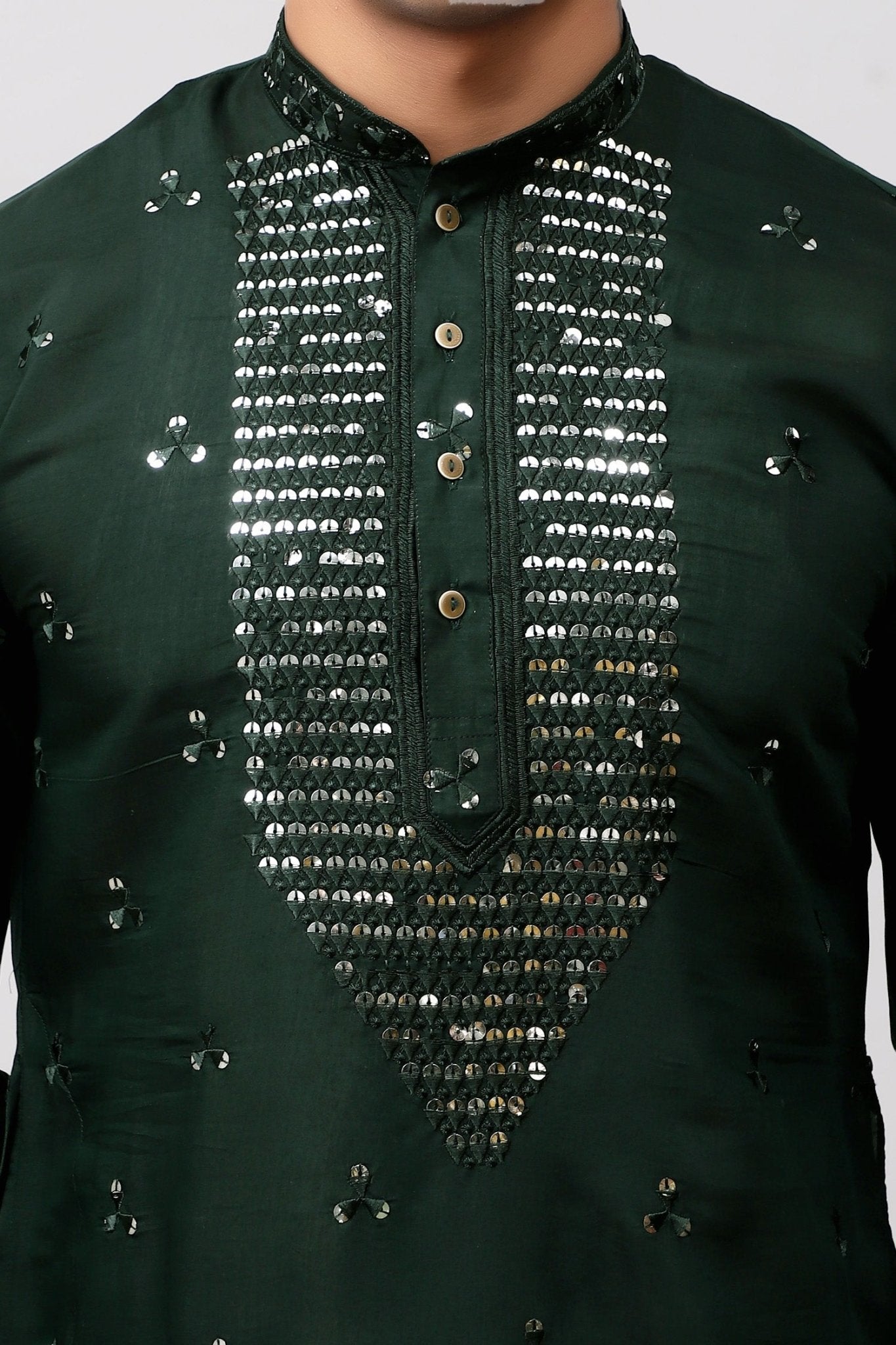 Bluesaanchi Men's Dark Green Kurta Set with Embroidery Motif | Swadesiicart