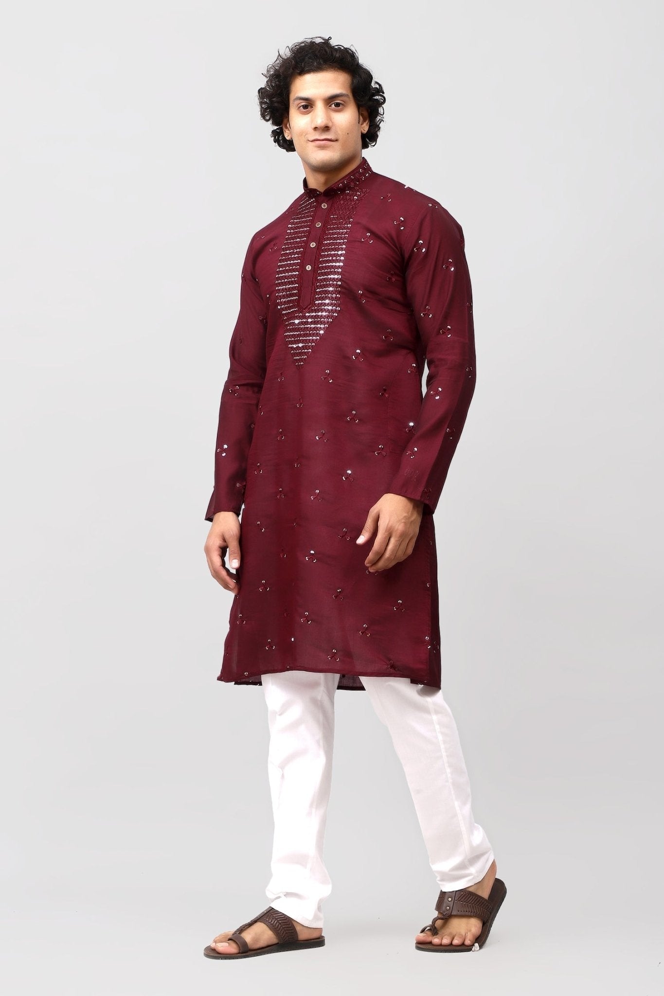 Bluesaanchi Men's Maroon Kurta Set with Embroidery Motif | Swadesiicart
