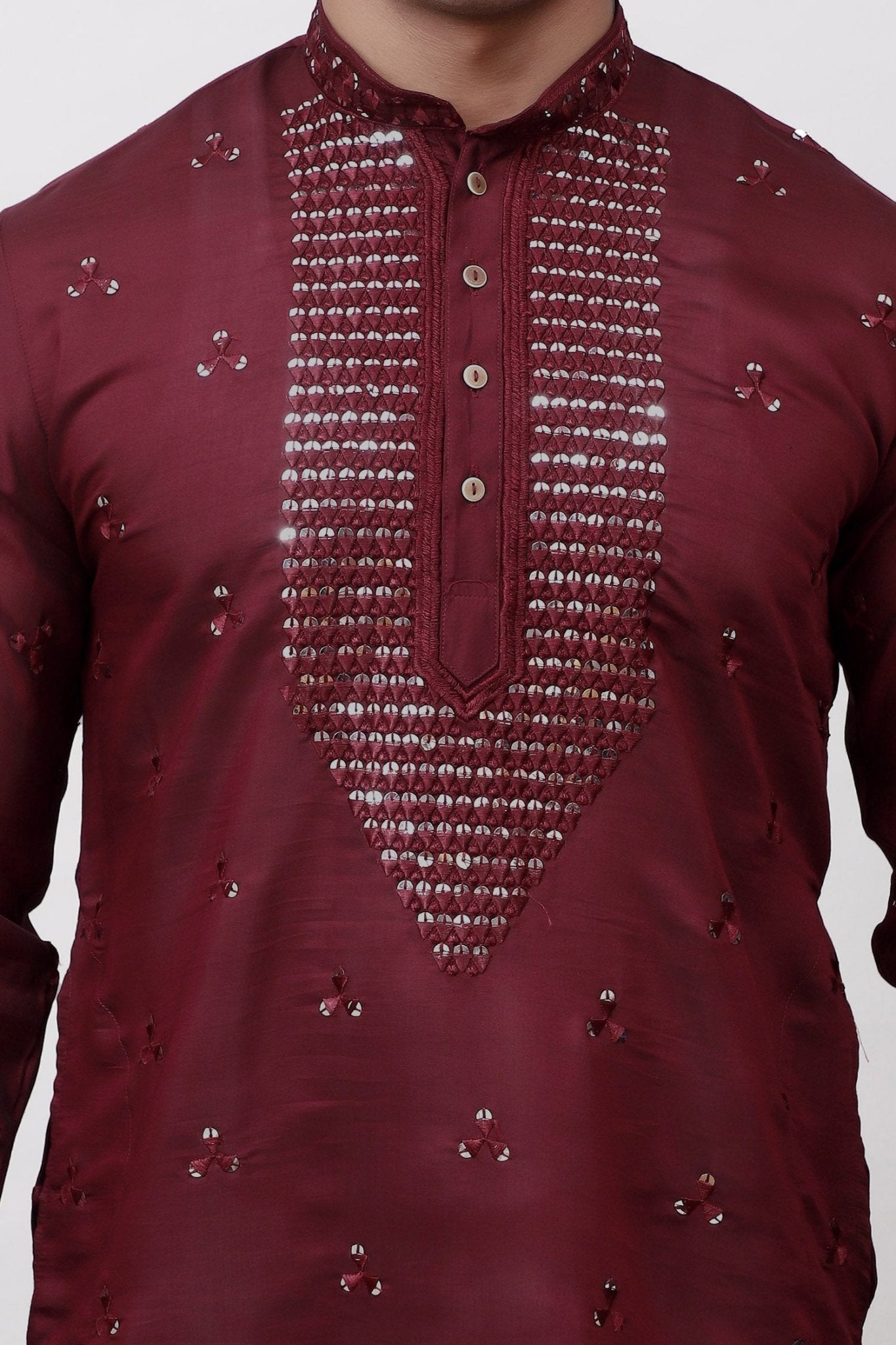 Bluesaanchi Men's Maroon Kurta Set with Embroidery Motif | Swadesiicart