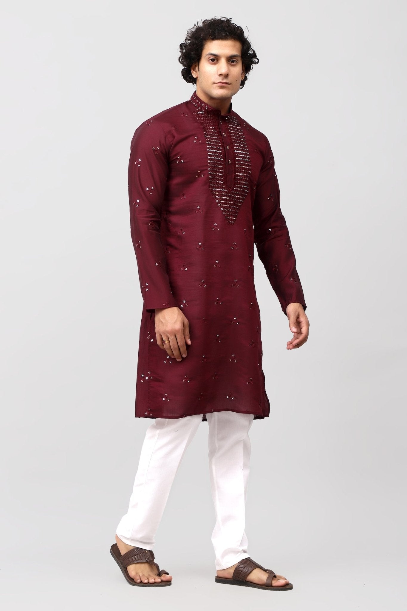 Bluesaanchi Men's Maroon Kurta Set with Embroidery Motif | Swadesiicart