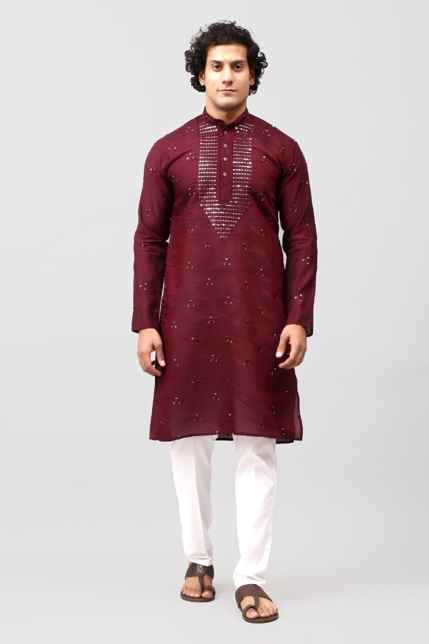 Bluesaanchi Men's Maroon Kurta Set with Embroidery Motif | Swadesiicart