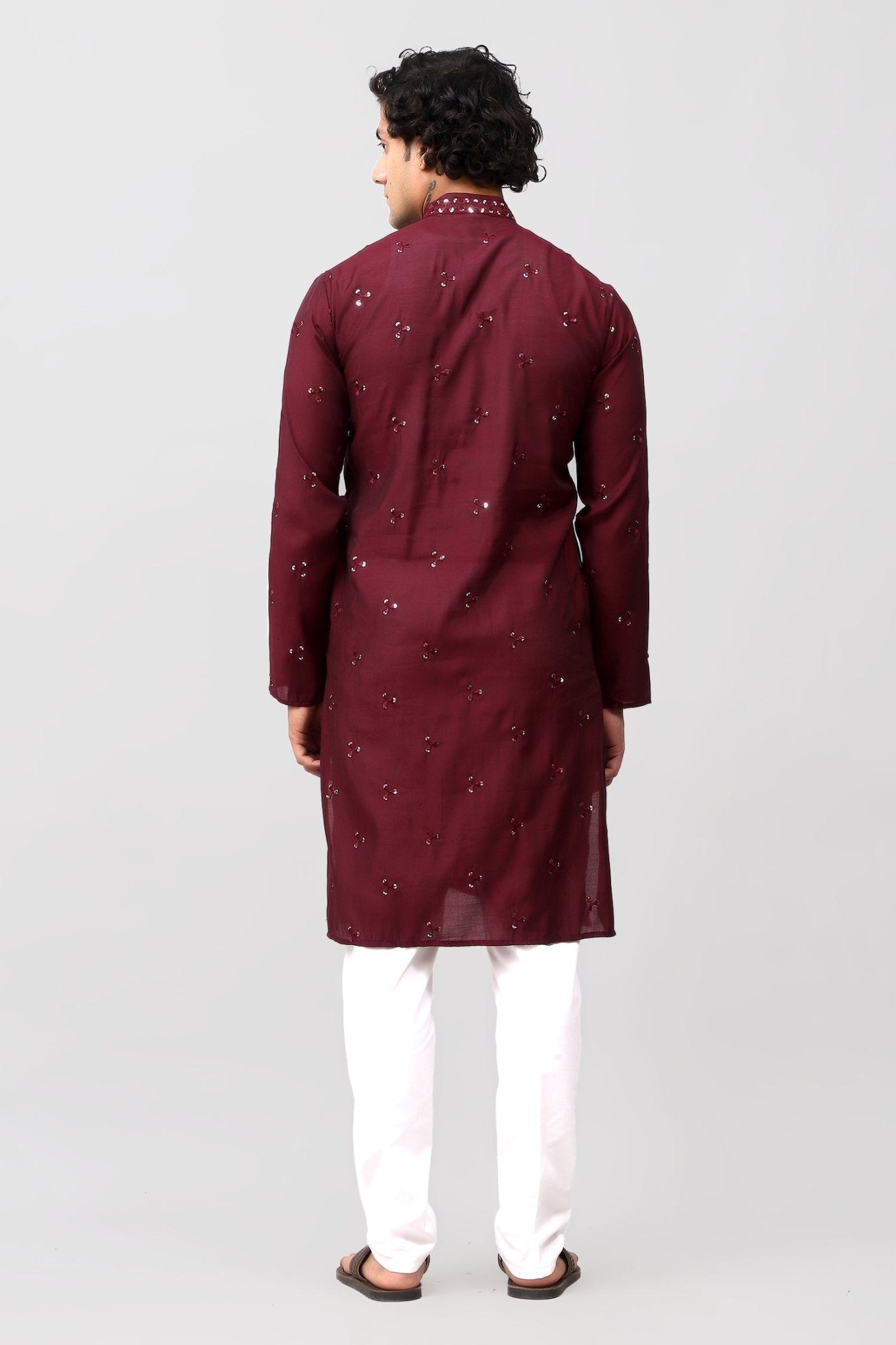 Bluesaanchi Men's Maroon Kurta Set with Embroidery Motif | Swadesiicart