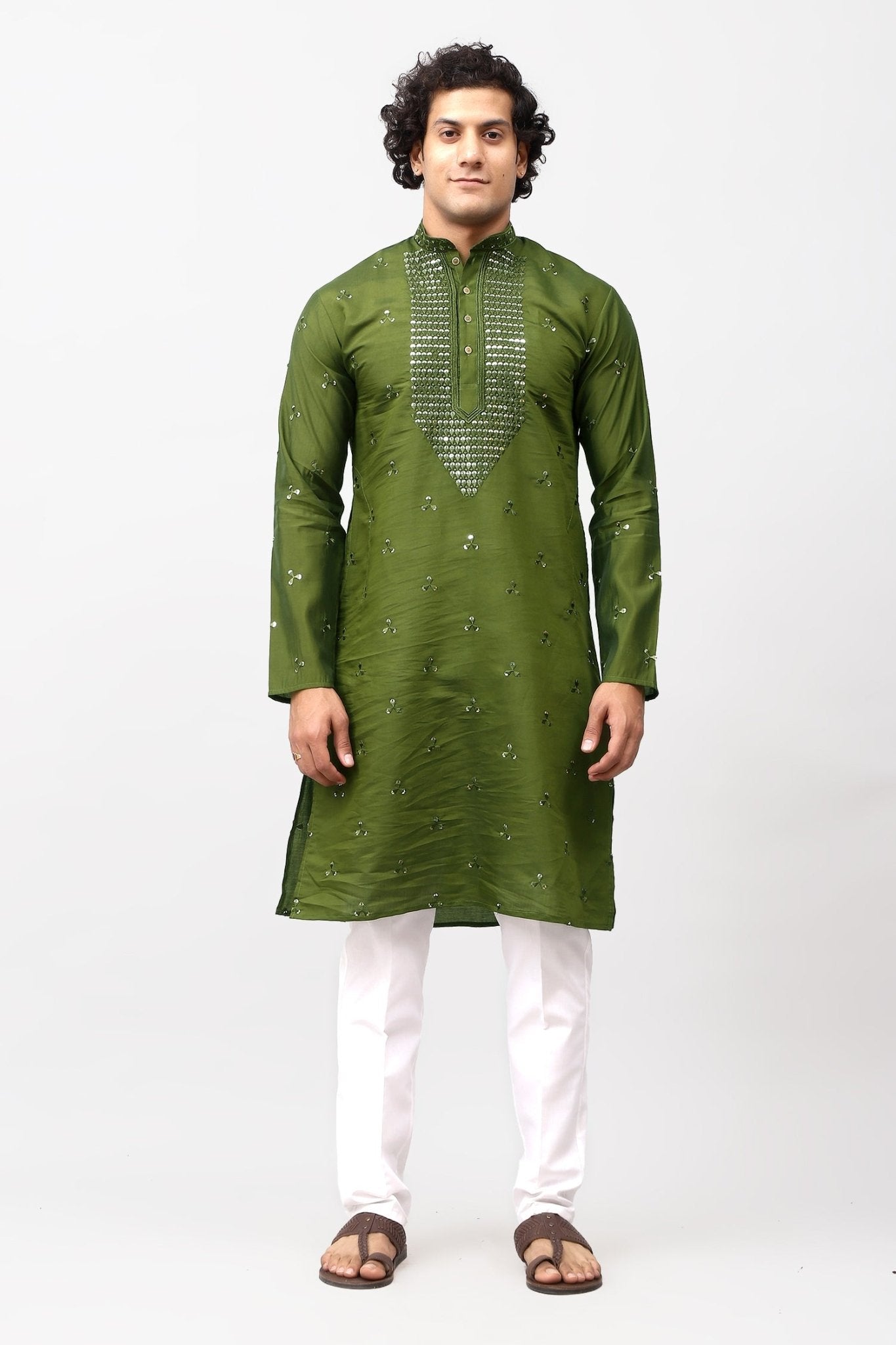 Bluesaanchi Men's Mehandi Green Kurta Set with Embroidery Motif | Swadesiicart