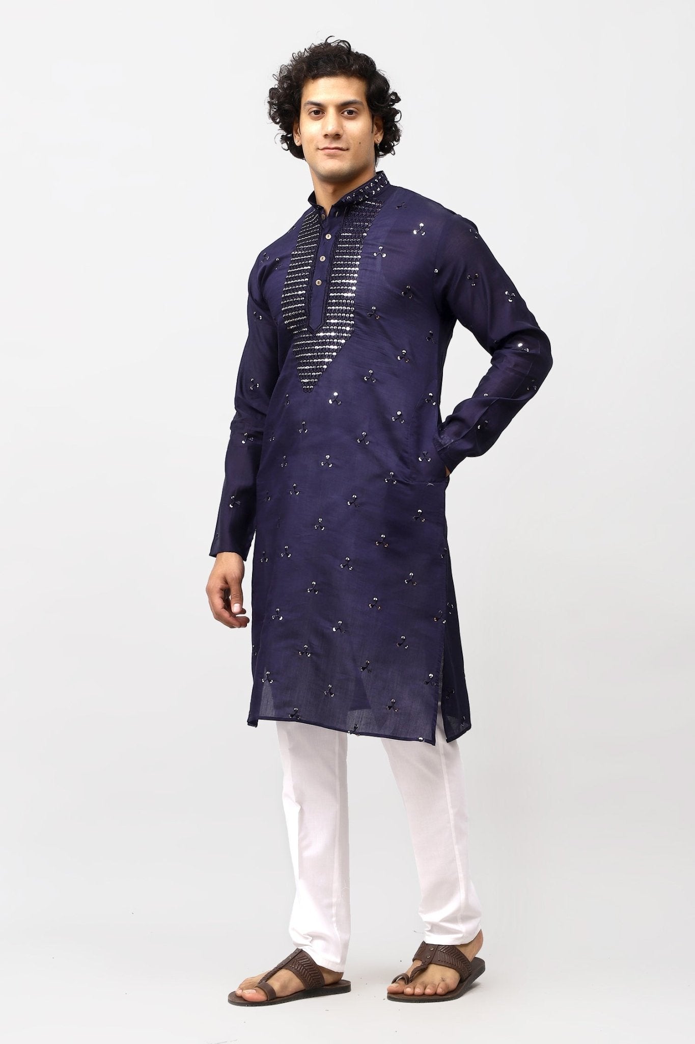 Bluesaanchi Men's Navy Blue Kurta Set with Embroidery Motif | Swadesiicart