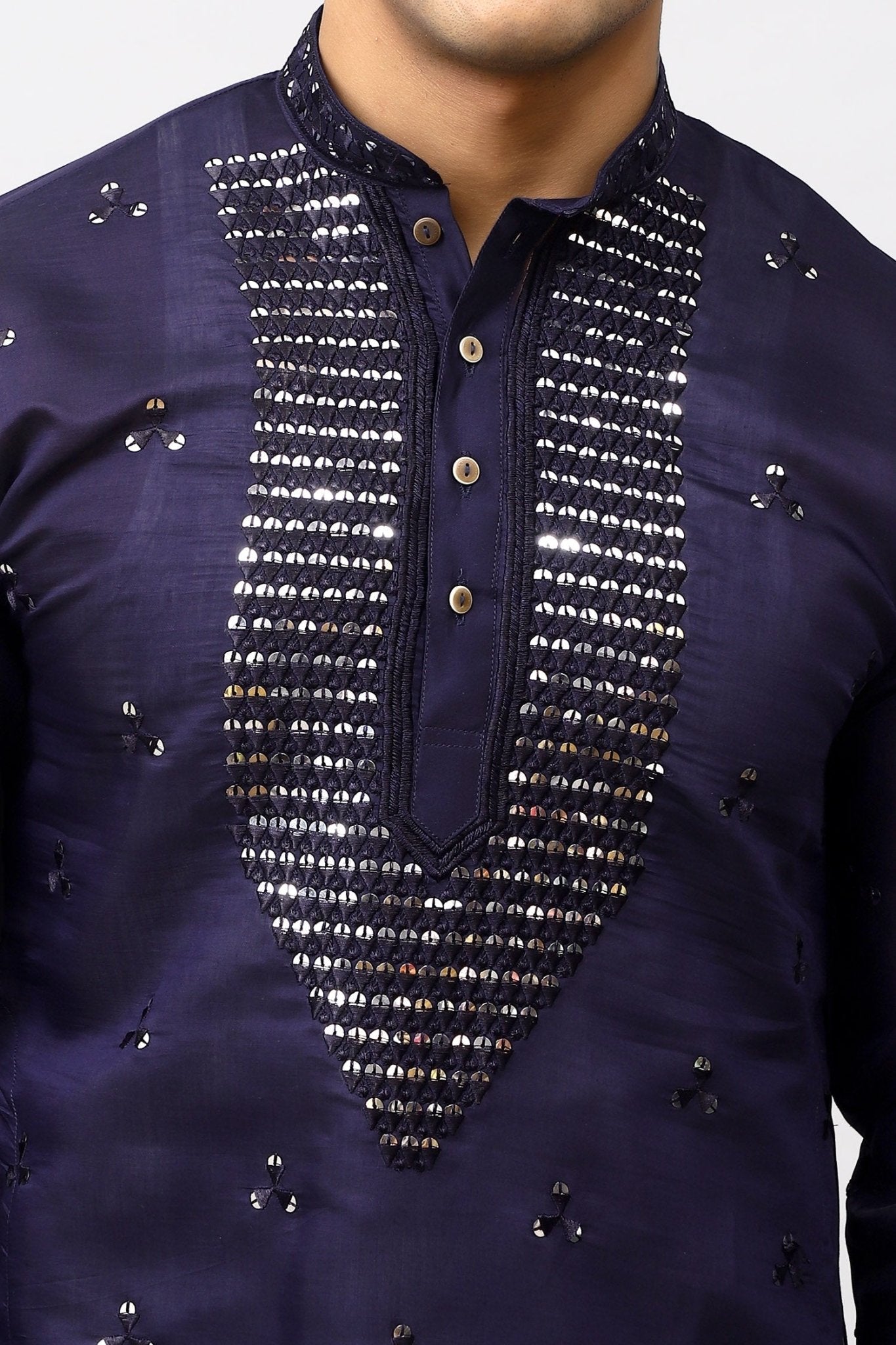 Bluesaanchi Men's Navy Blue Kurta Set with Embroidery Motif | Swadesiicart