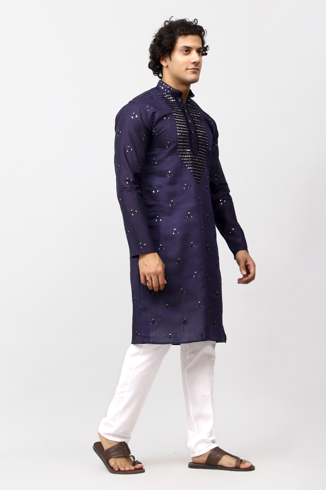 Bluesaanchi Men's Navy Blue Kurta Set with Embroidery Motif | Swadesiicart