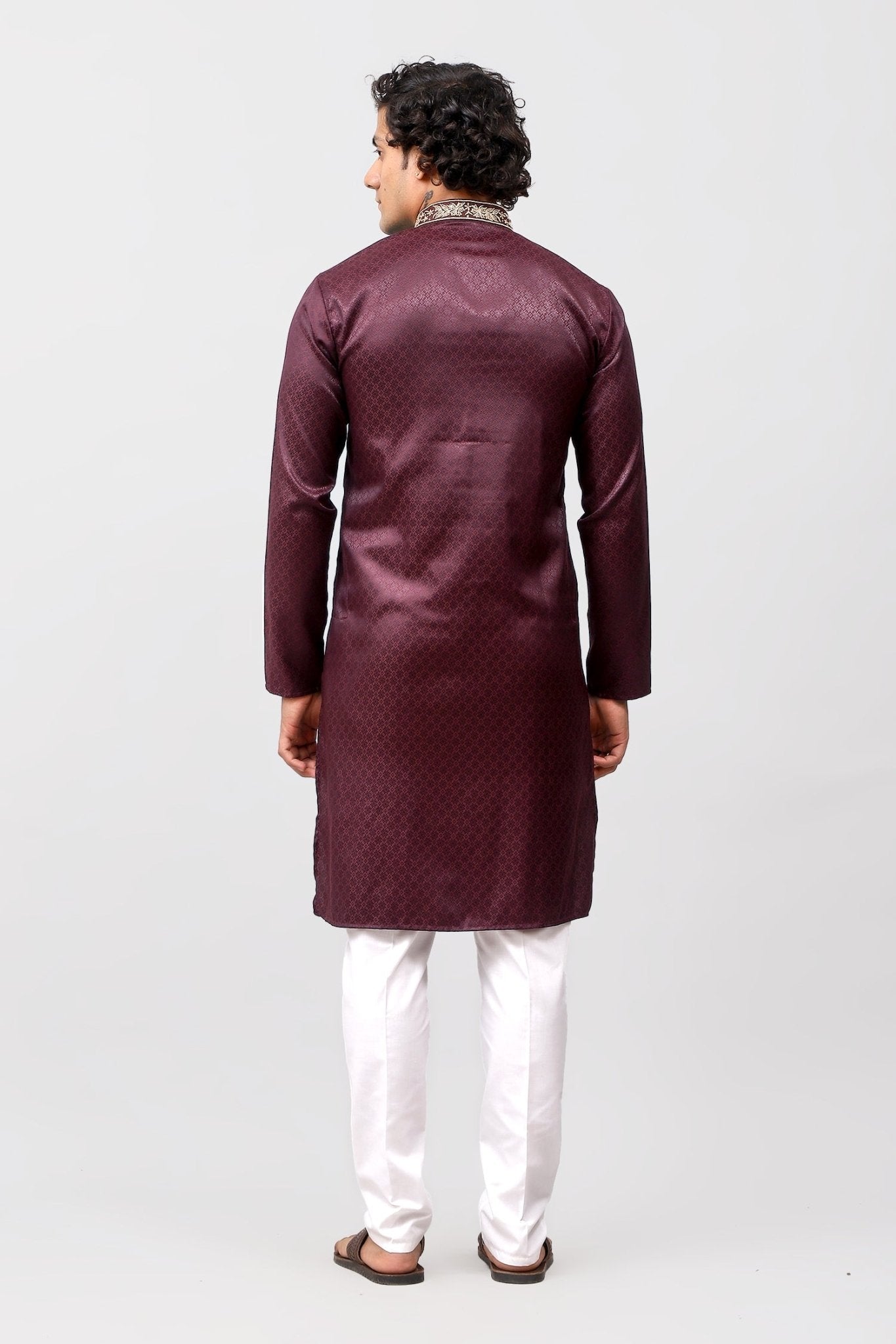 Bluesaanchi Zari Embroidered Kurta Set for Men Maroon Color | Swadesiicart