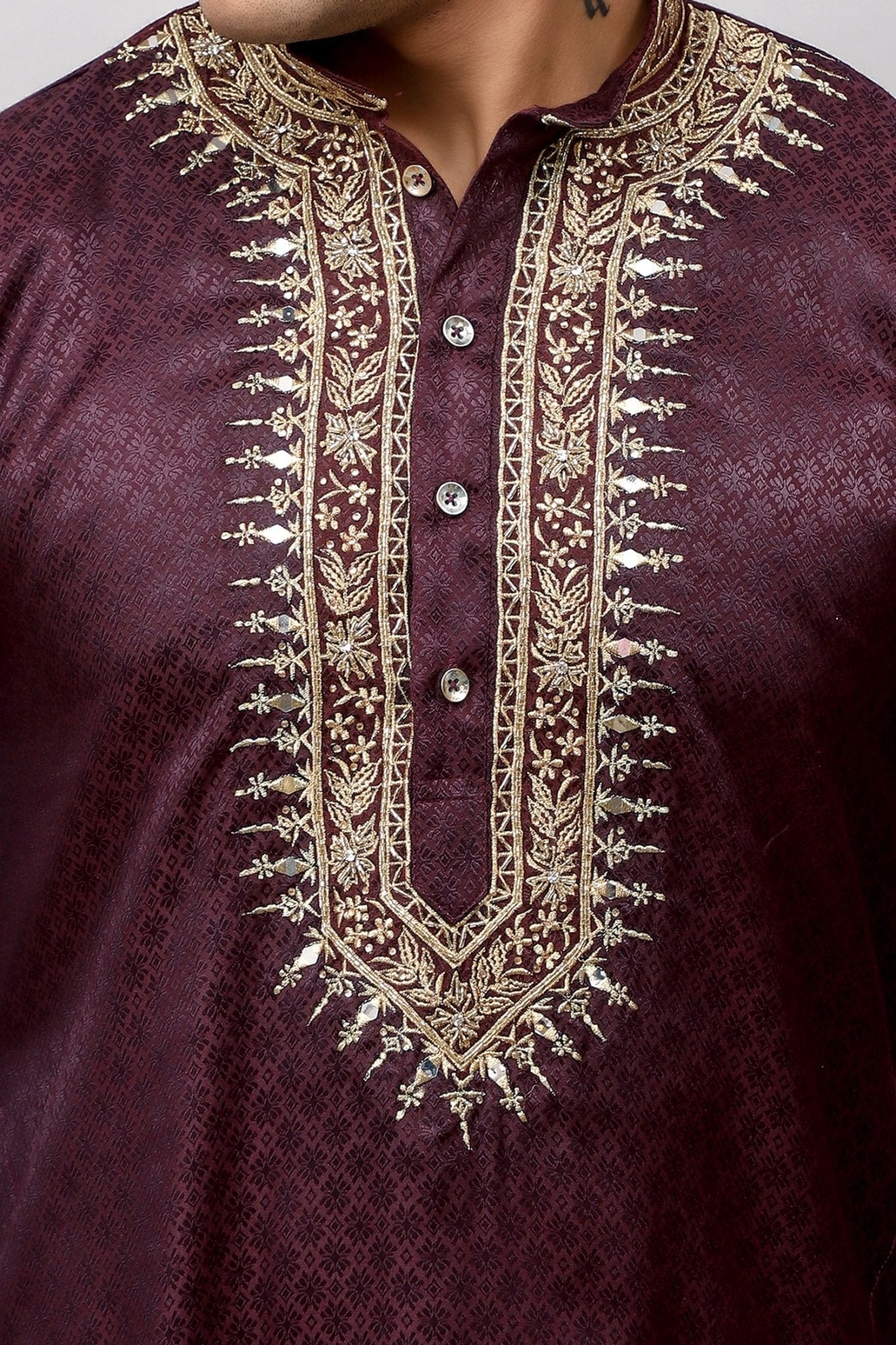 Bluesaanchi Zari Embroidered Kurta Set for Men Maroon Color | Swadesiicart