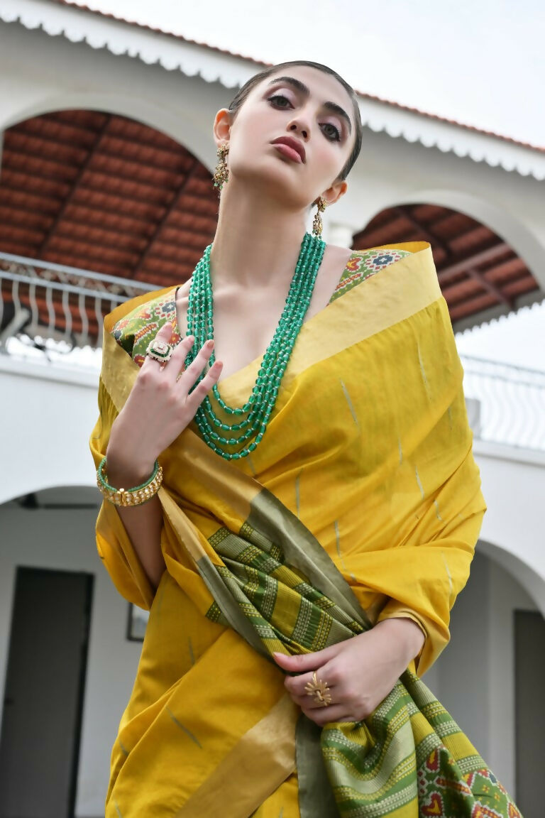 Vishnu Weaves Women's Yellow Raw Silk Patola Zari Woven Saree with Blouse - Swadesiicart
