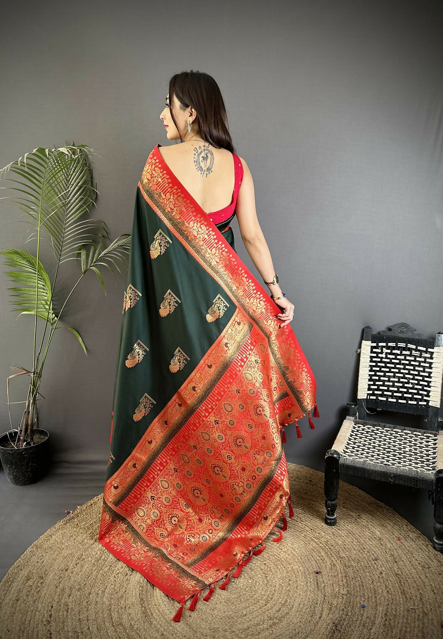 Joban Fashion Dark Green Banarasi Soft Silk Peacock Butta Work Saree | Swadesiicart