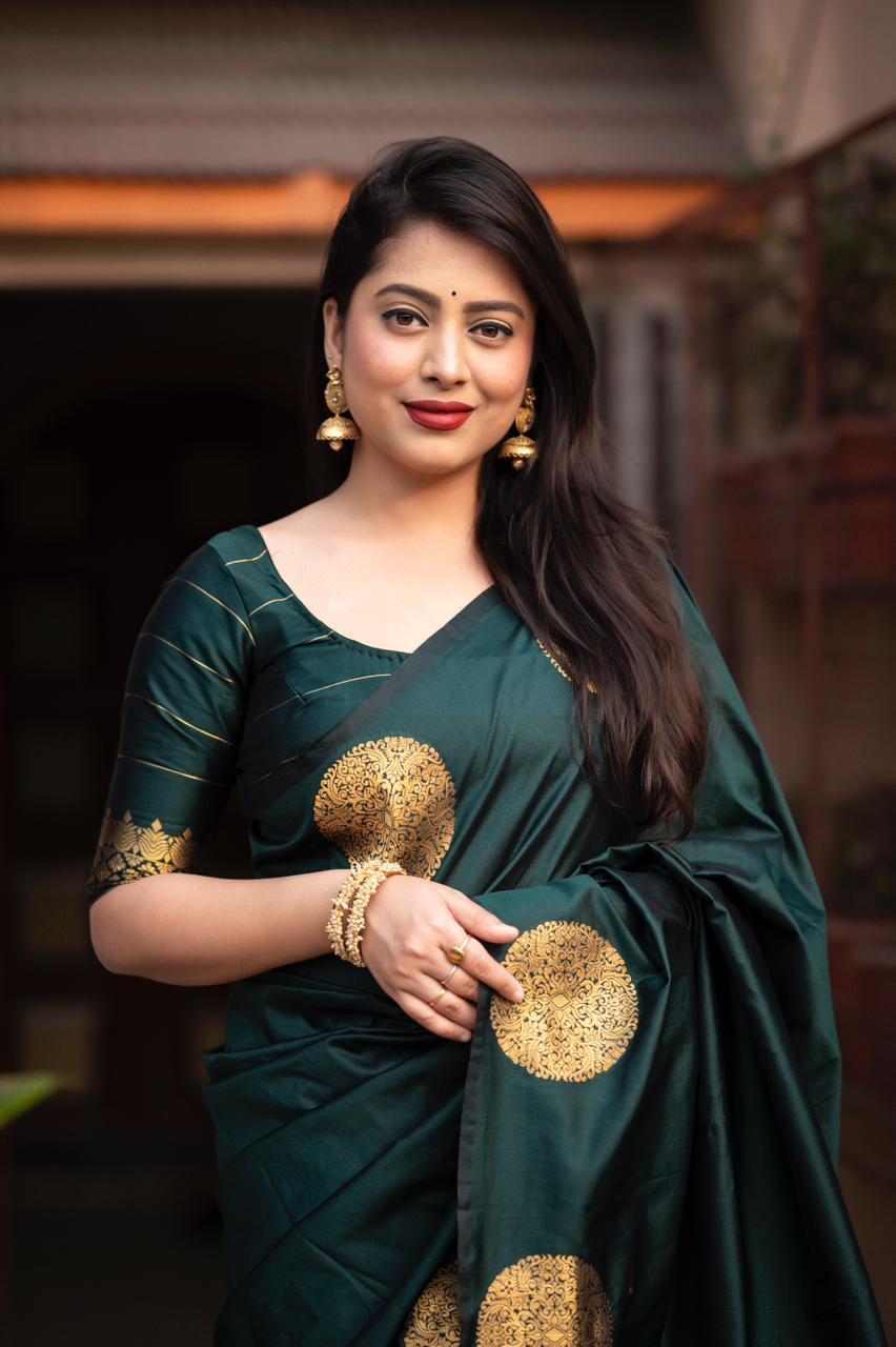Green Silk Woven Saree with Unstitched Blouse - Hiral Fashion | Swadesiicart