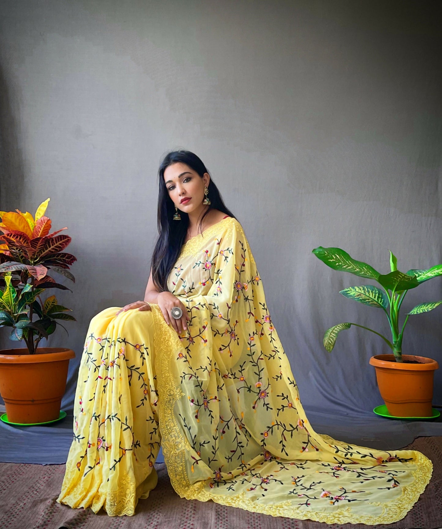 Vamsee Pearl 1 Yellow Georgette Saree - Swadesiicart