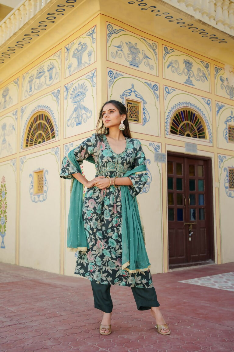 Vaasva Women Teal Muslin Embroidered Kurta, Pant & Dupatta Set | Swadesiicart
