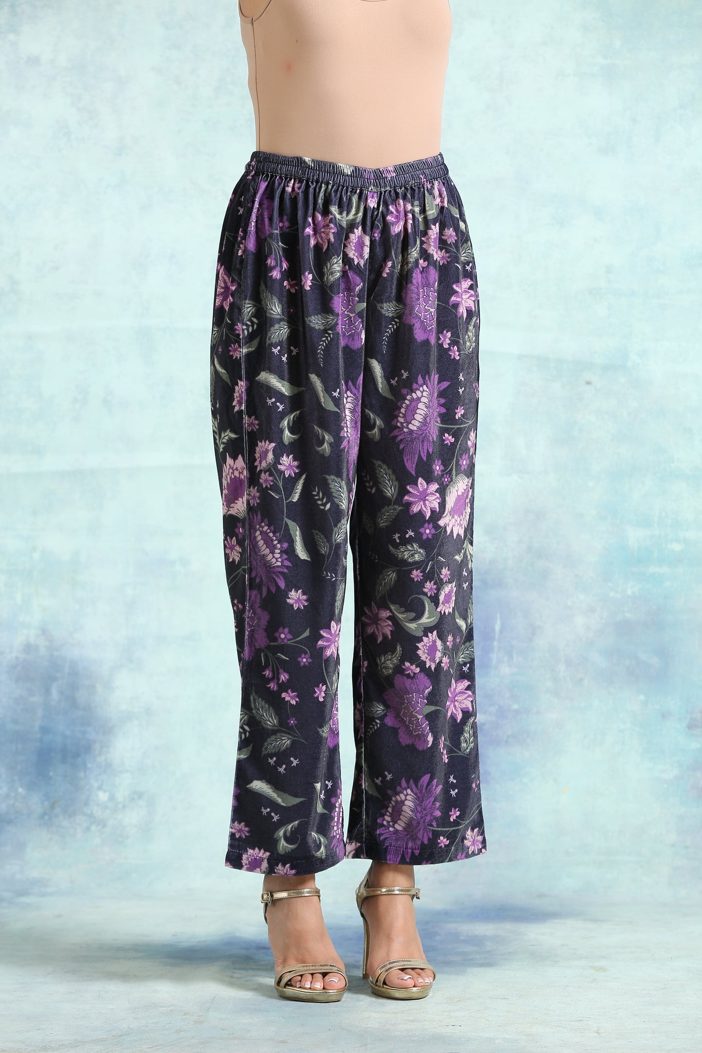 trueBrowns Black Printed Velvet Pant | Swadesiicart