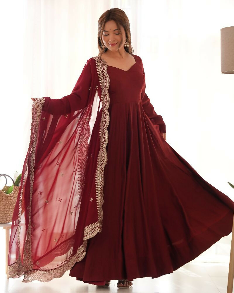 Joban Fashion Maroon Kurta Set Chanderi Sequence Embroidery Work - Swadesiicart