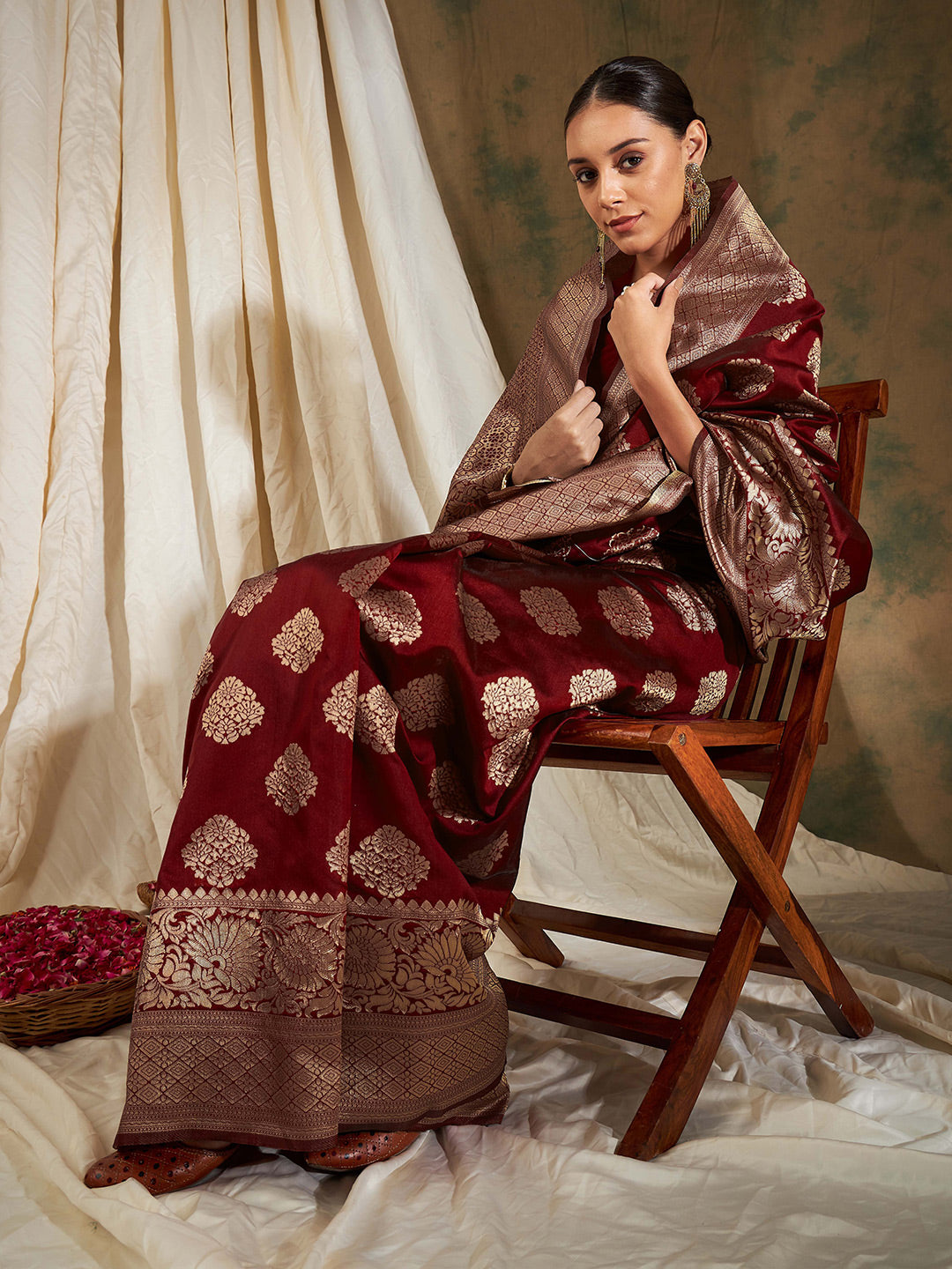 Sangria Maroon Ethnic Motifs Woven Design Zari Banarasi Saree | Swadesiicart