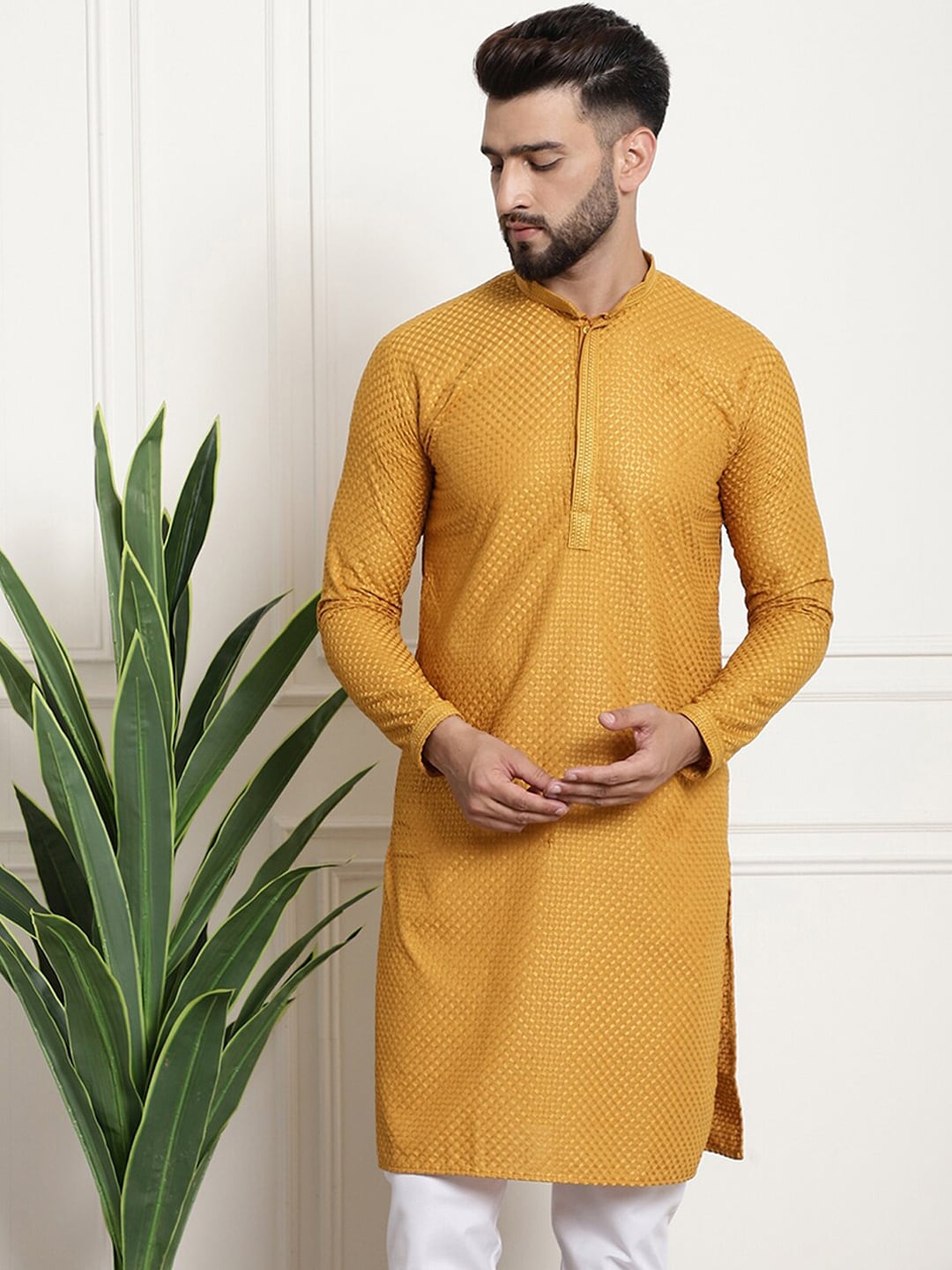 Sojanya Geometric Embroidered Thread Work Pure Cotton Straight Kurta | Swadesiicart