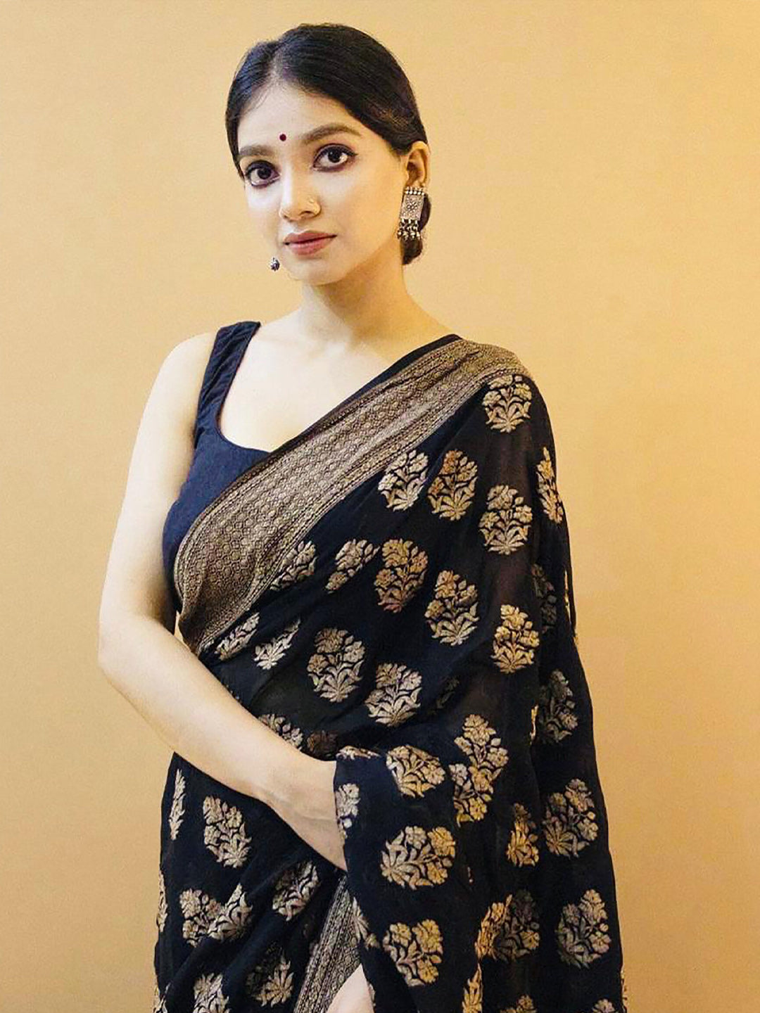 Kalini Ethnic Motifs Woven Design Silk Cotton Banarasi Saree | Swadesiicart