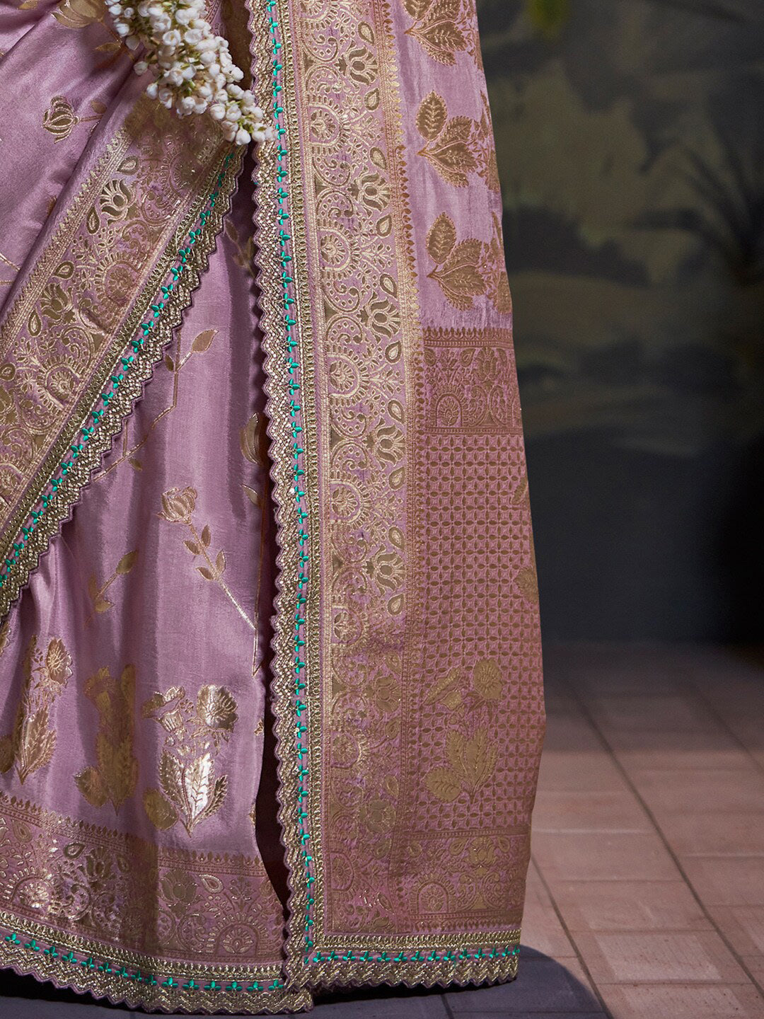 Mitera Lavender & Blue Ethnic Motifs Woven Design Zari Silk Blend Banarasi Saree | Swadesiicart