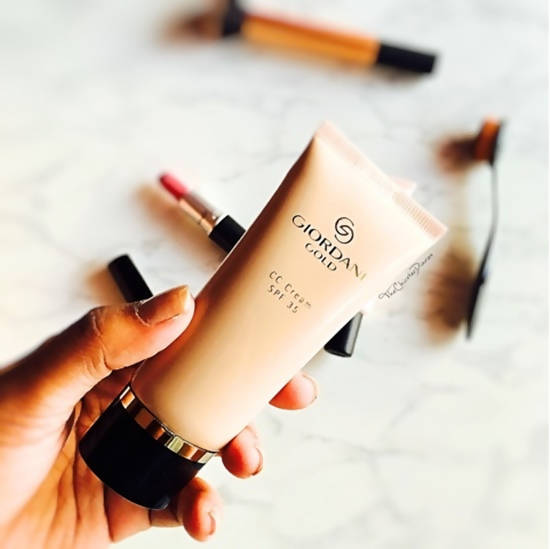 Oriflame Giordani Gold CC Cream SPF 35 - Light - Swadesiicart