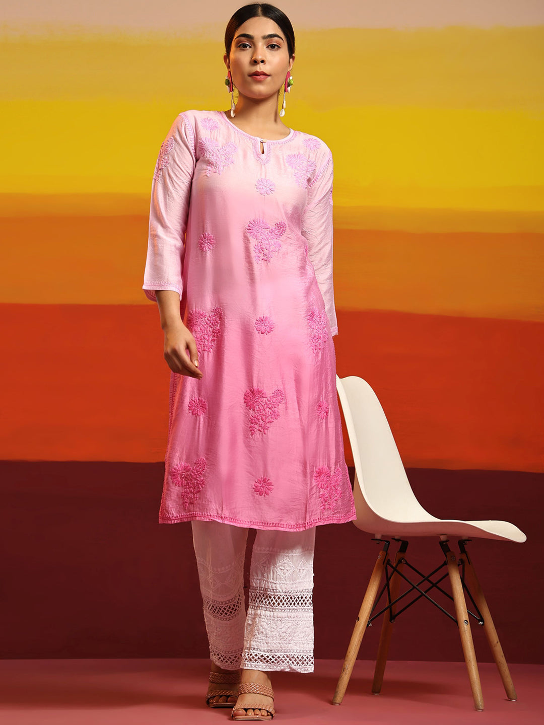 HOUSE OF KARI Floral Chikankari Embroidered Kurta | Swadesiicart