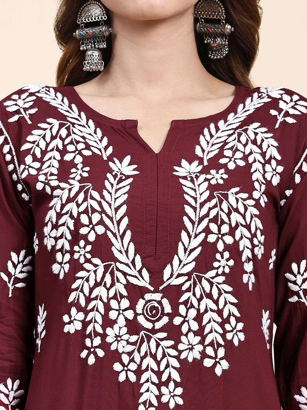 HOUSE OF KARI Floral Embroidered Chikankari Pure Cotton Straight Kurta With Trousers | Swadesiicart