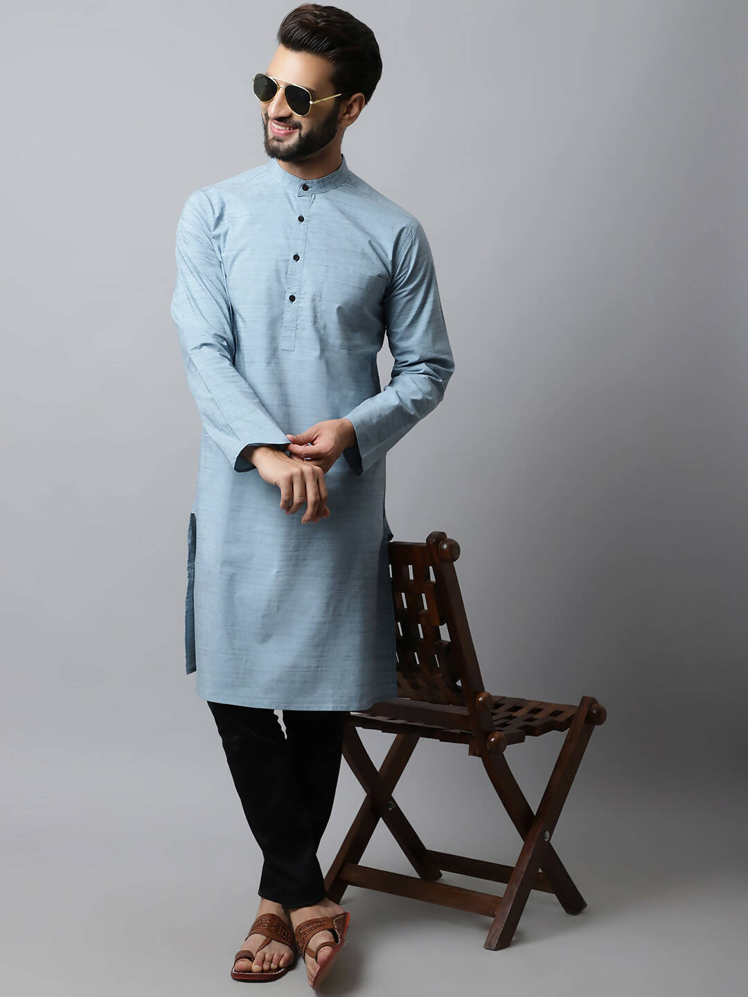 Even Apparels Blue Color Cotton Pure Cotton Men's Kurta With Side Placket (SLD1156) | Swadesiicart