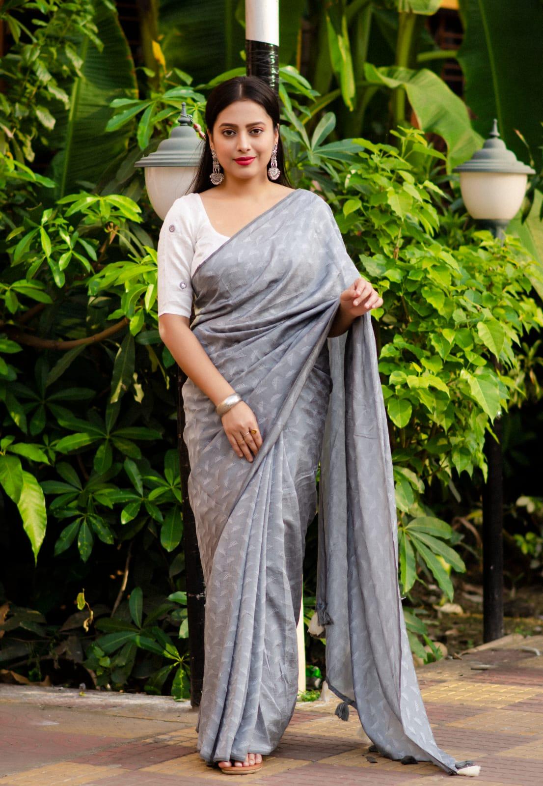 Grey Poly Georgette Woven Design Saree with Unstitched Blouse - Hiral Fashion | Swadesiicart