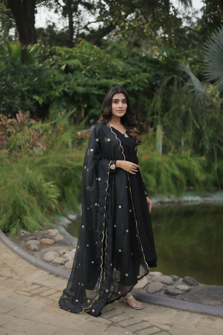 Jyoti Fashion Women's Black Faux Blooming Embroidered Kurta with Trouser & Dupatta | Swadesiicart