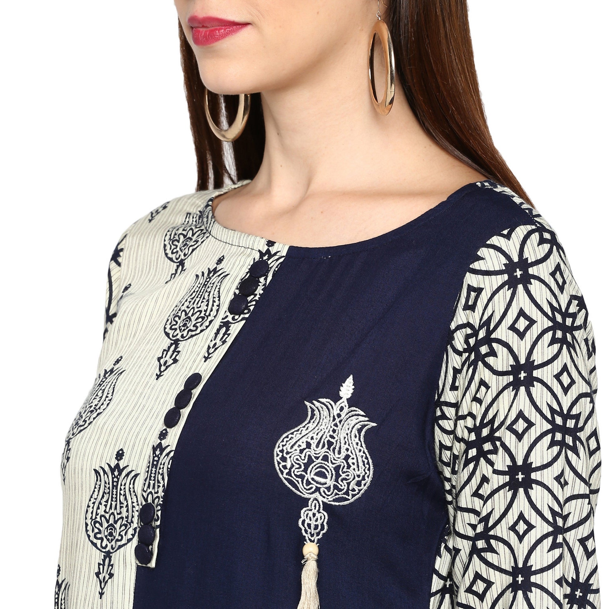 NOZ2TOZ Women's Blue & White Rayon Straight Kurta- (1pc set) - Swadesiicart