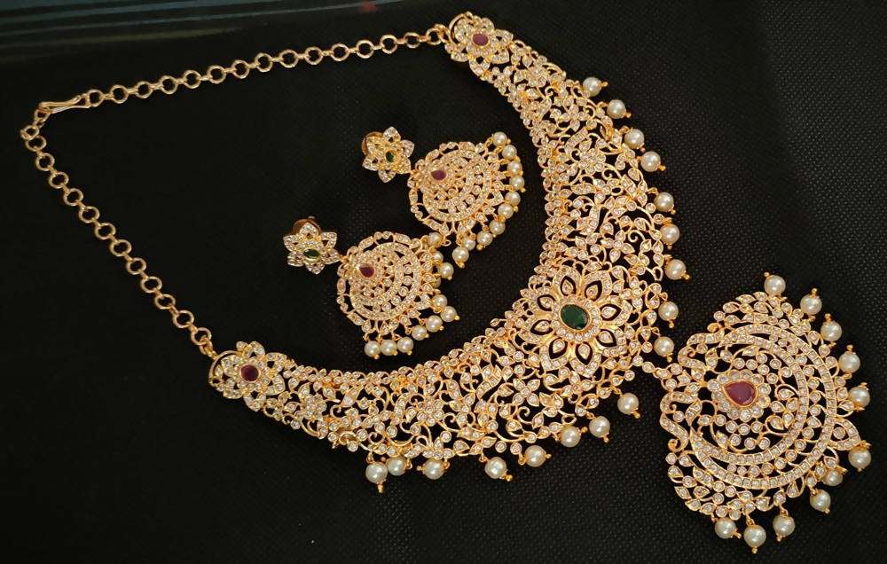 Uncuts Bridal Necklace Set - Mokshi Collections