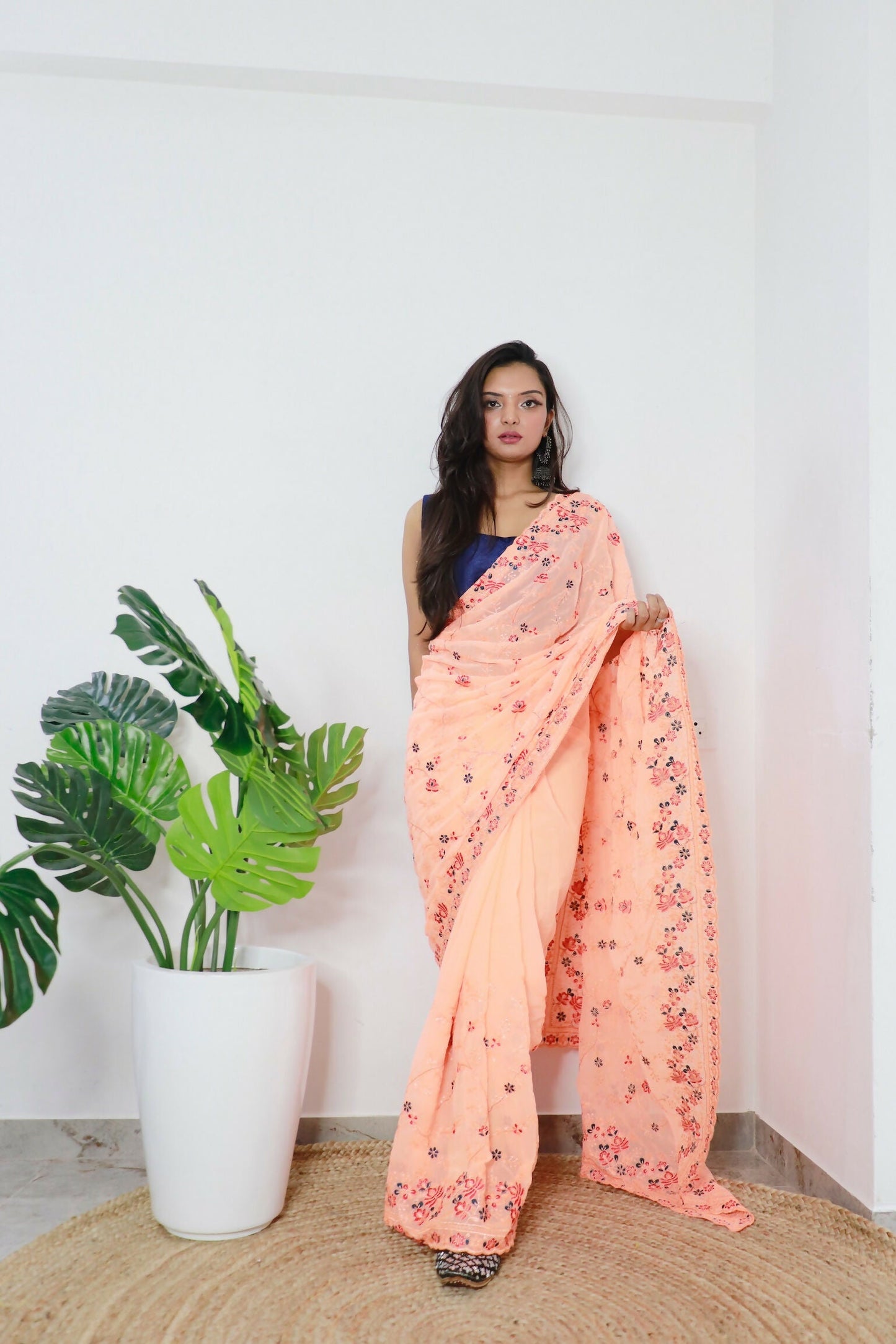 Vamsee Era Peach Georgette Saree - Swadesiicart