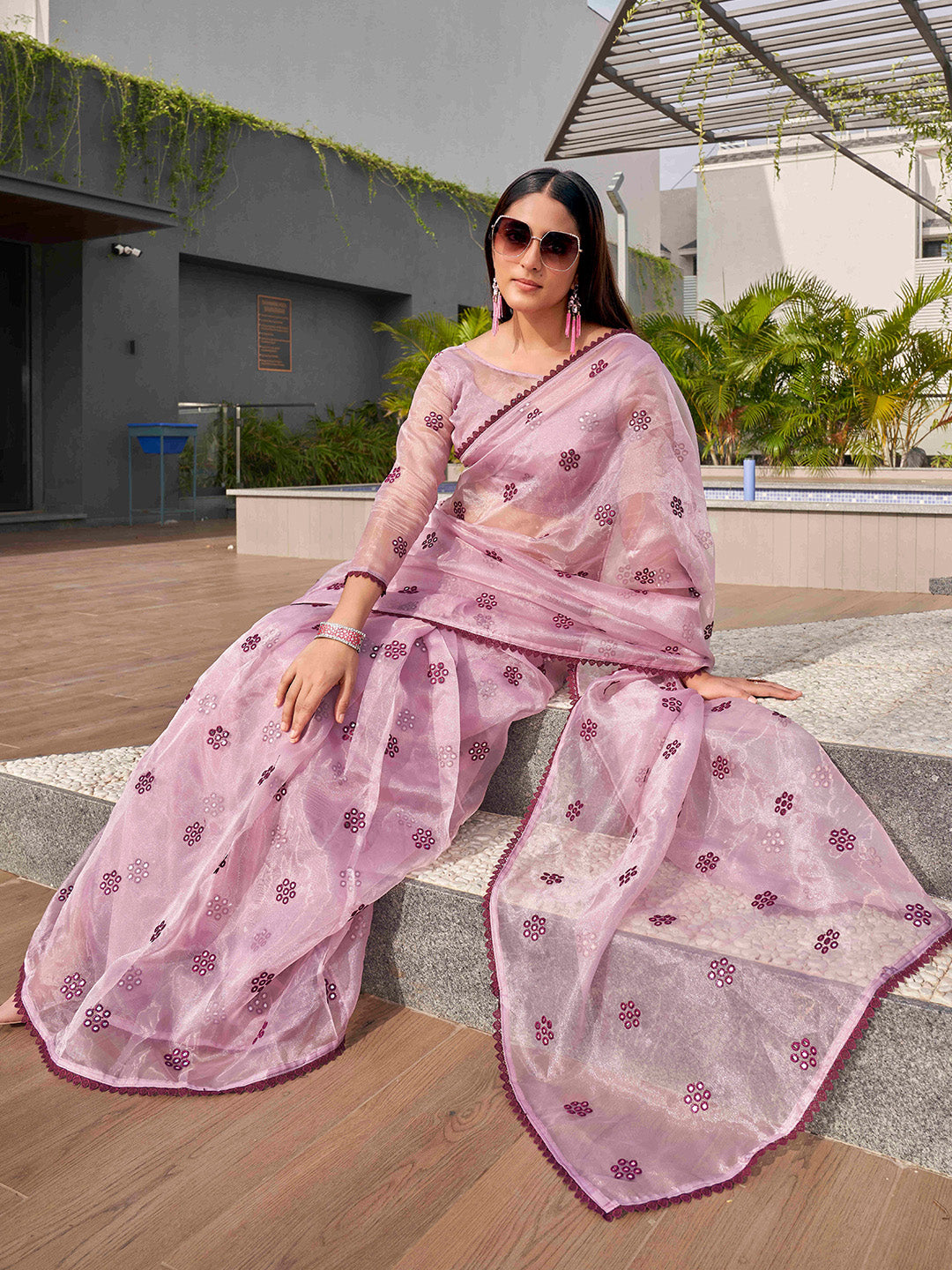 Tikhi Imli Ethnic Motifs Mirror Work Organza Saree | Swadesiicart